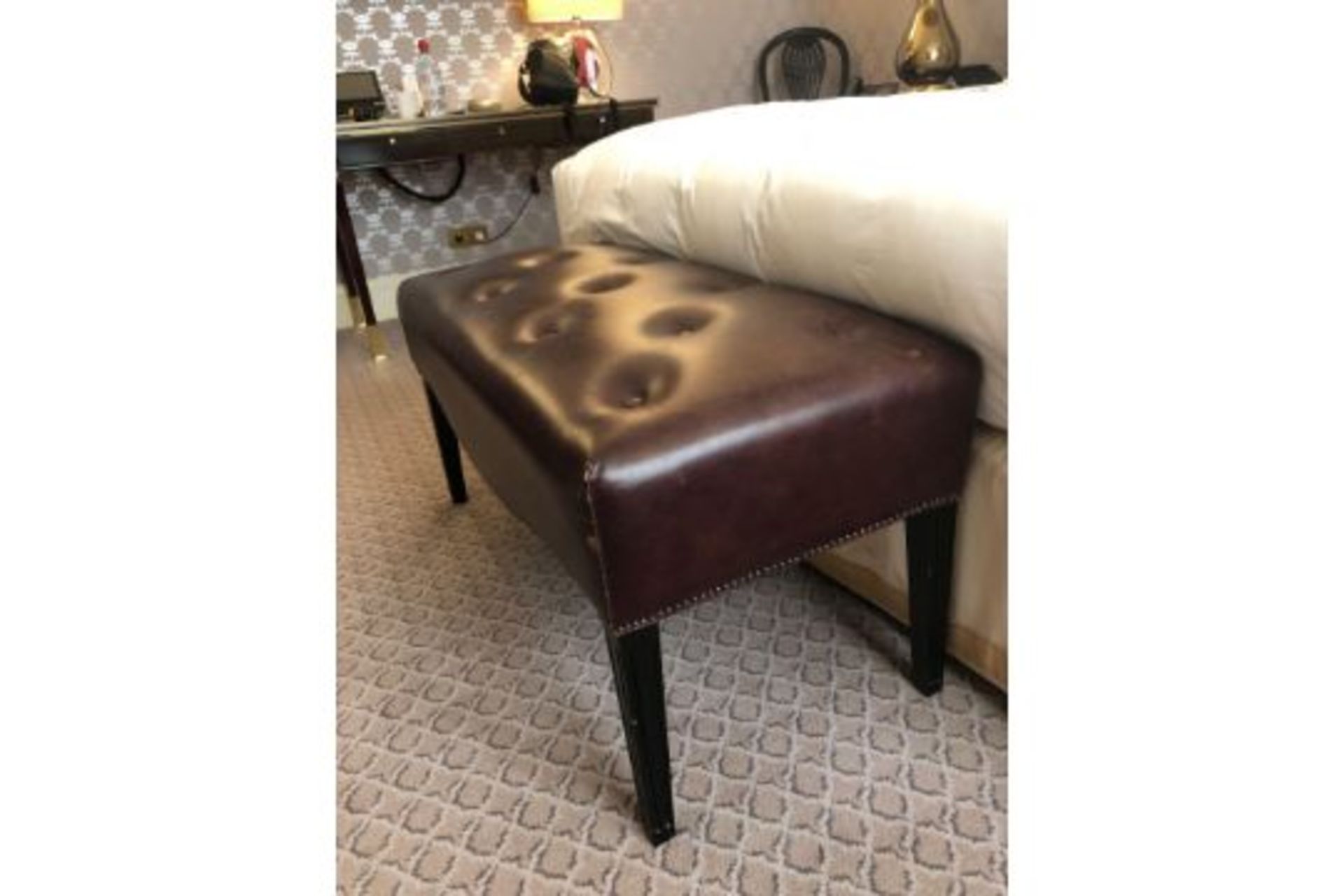 Tufted Leather Bench With Scrolled Apron 100 x 46 x 47cm (Room 120) - Image 2 of 2