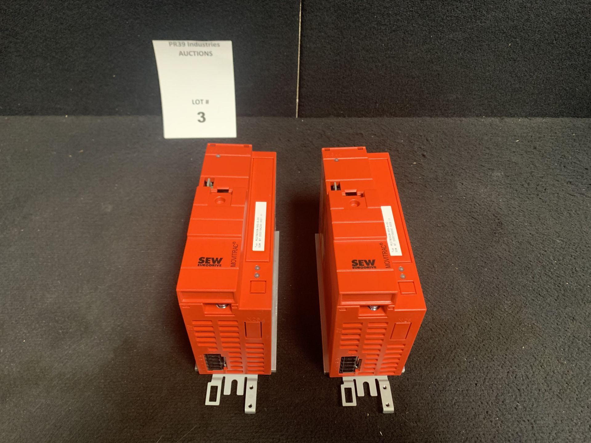 NEW OUT OF BOX - LOT OF 2 - SEW EURODRIVE MOVITRAC B MC07B0008-5A3-4-00 AC DRIVE INVERTER, 1HP, 380-