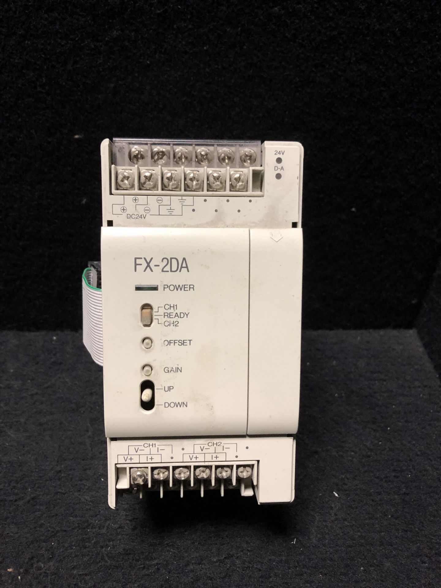 MISC LOT OF USED PLC'S MODULES AND CONTROLLERS - MITSUBISHI FX-64MR, FX-2DA, FX-1HC & DELTA DVP-32ES - Image 4 of 9