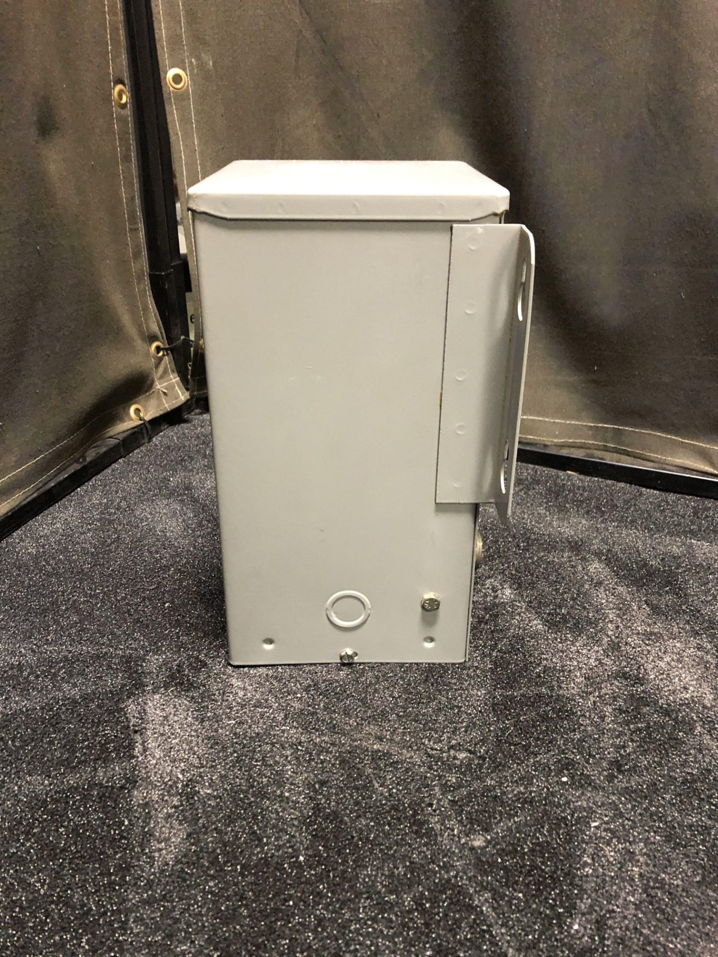 LOT OF 3 - EMERSON/EGS HEVI-DUTY HS14F3BS TRANSFORMER 3KVA 190/200x380/440V-IN, 110/220V-OUT 50/60HZ - Image 7 of 9