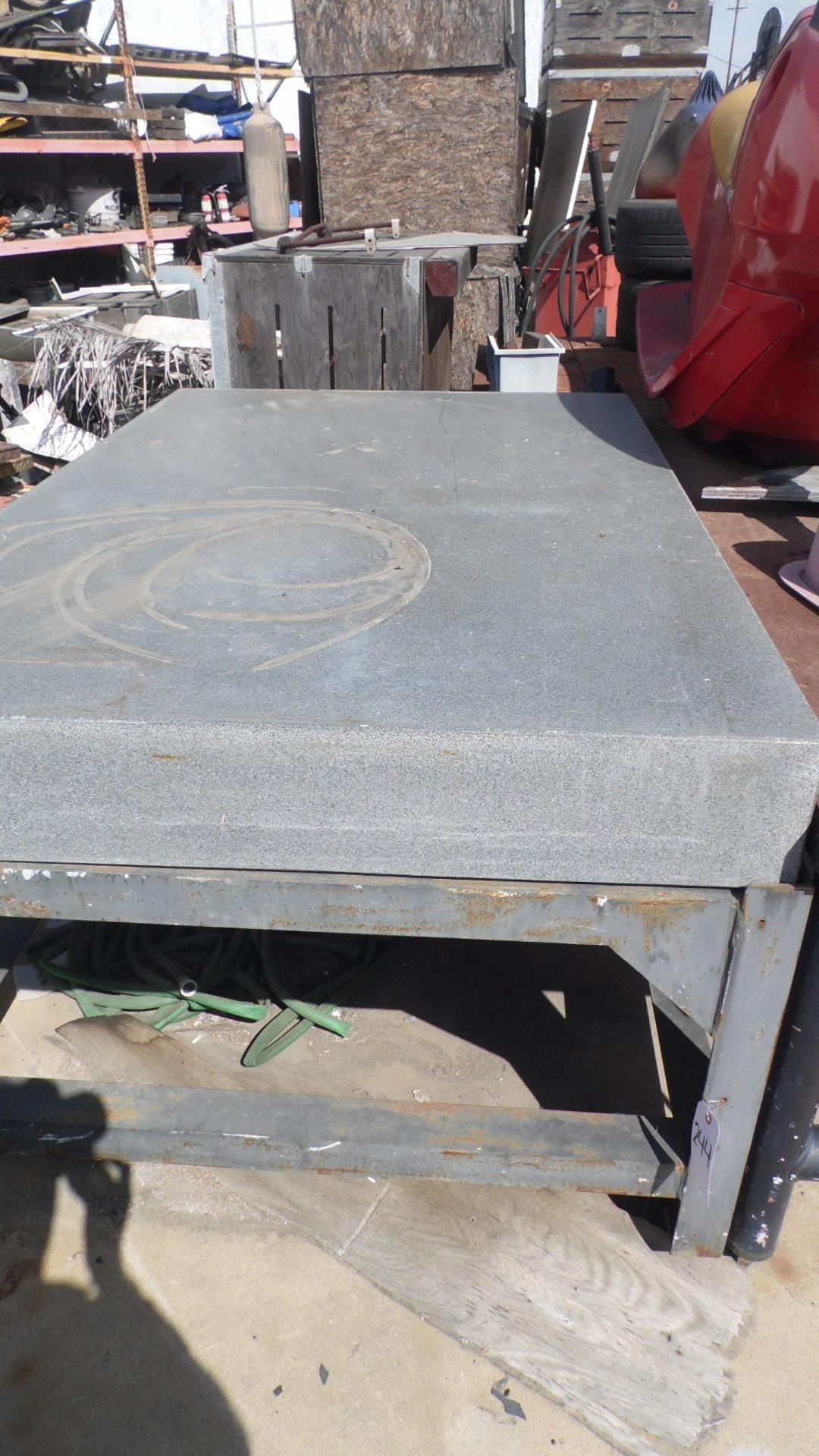 GRANITE SURFACE PLATE 4' X 6' (OUTSIDE)