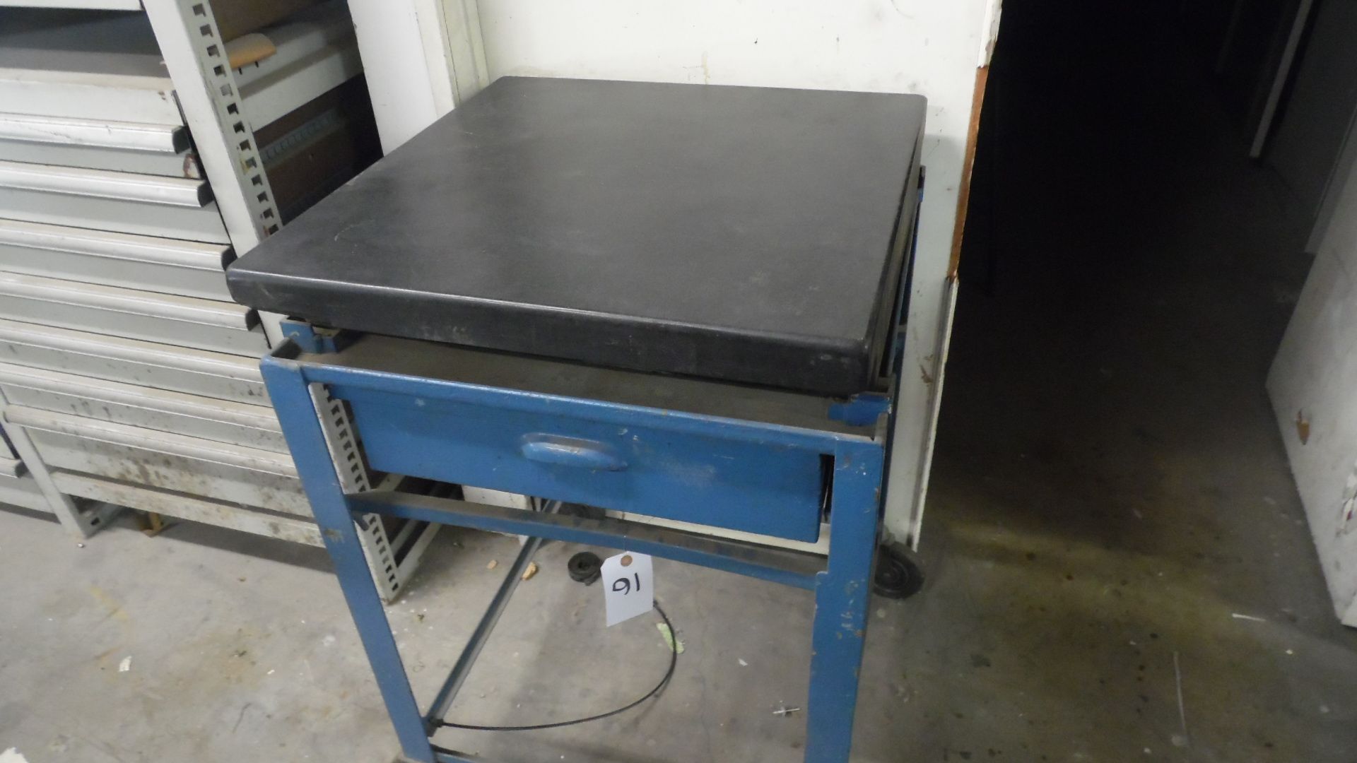 SURFACE PLATE 24" X 24" w/ STAND