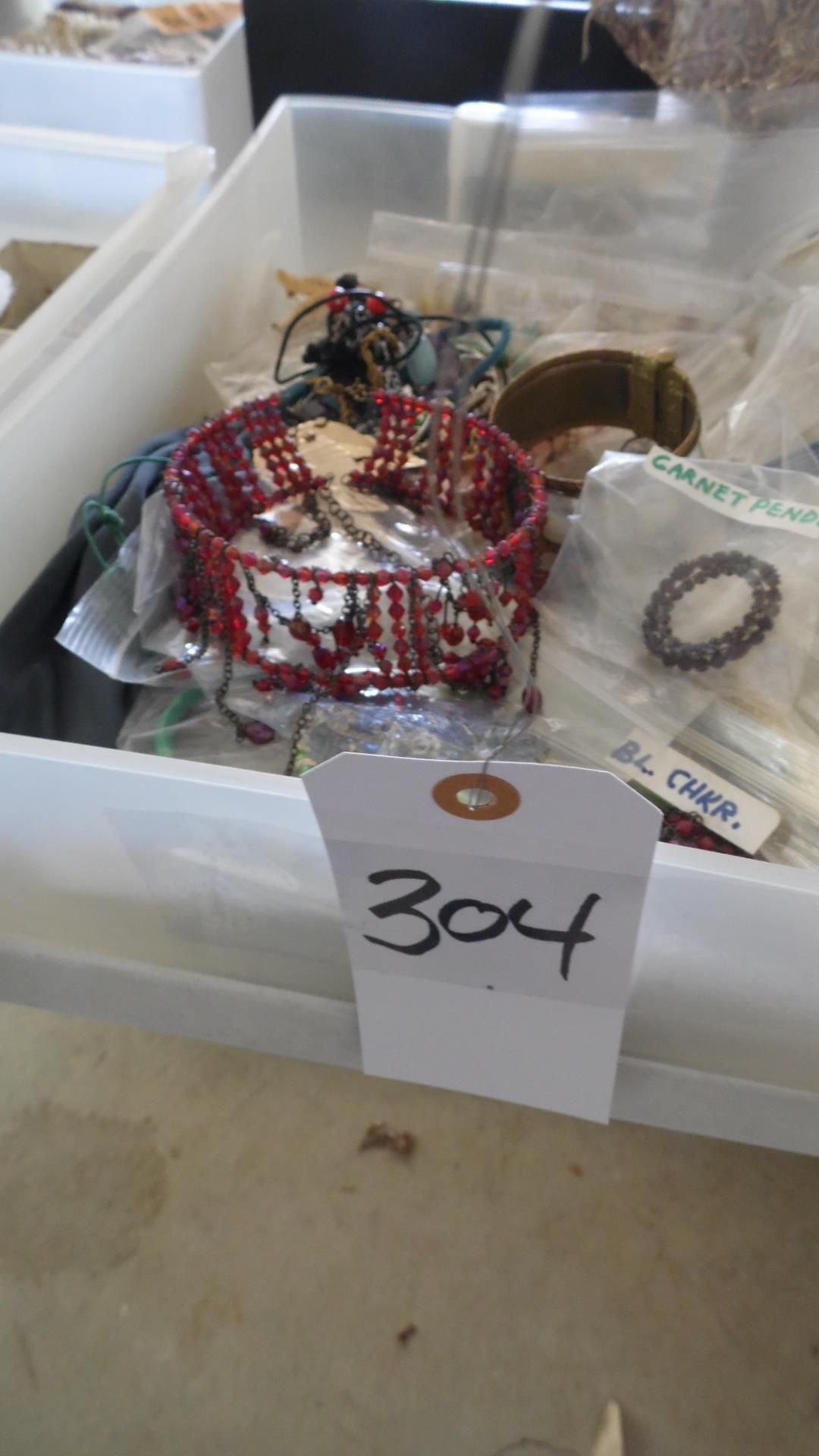 ASSORTED COSTUME JEWELRY