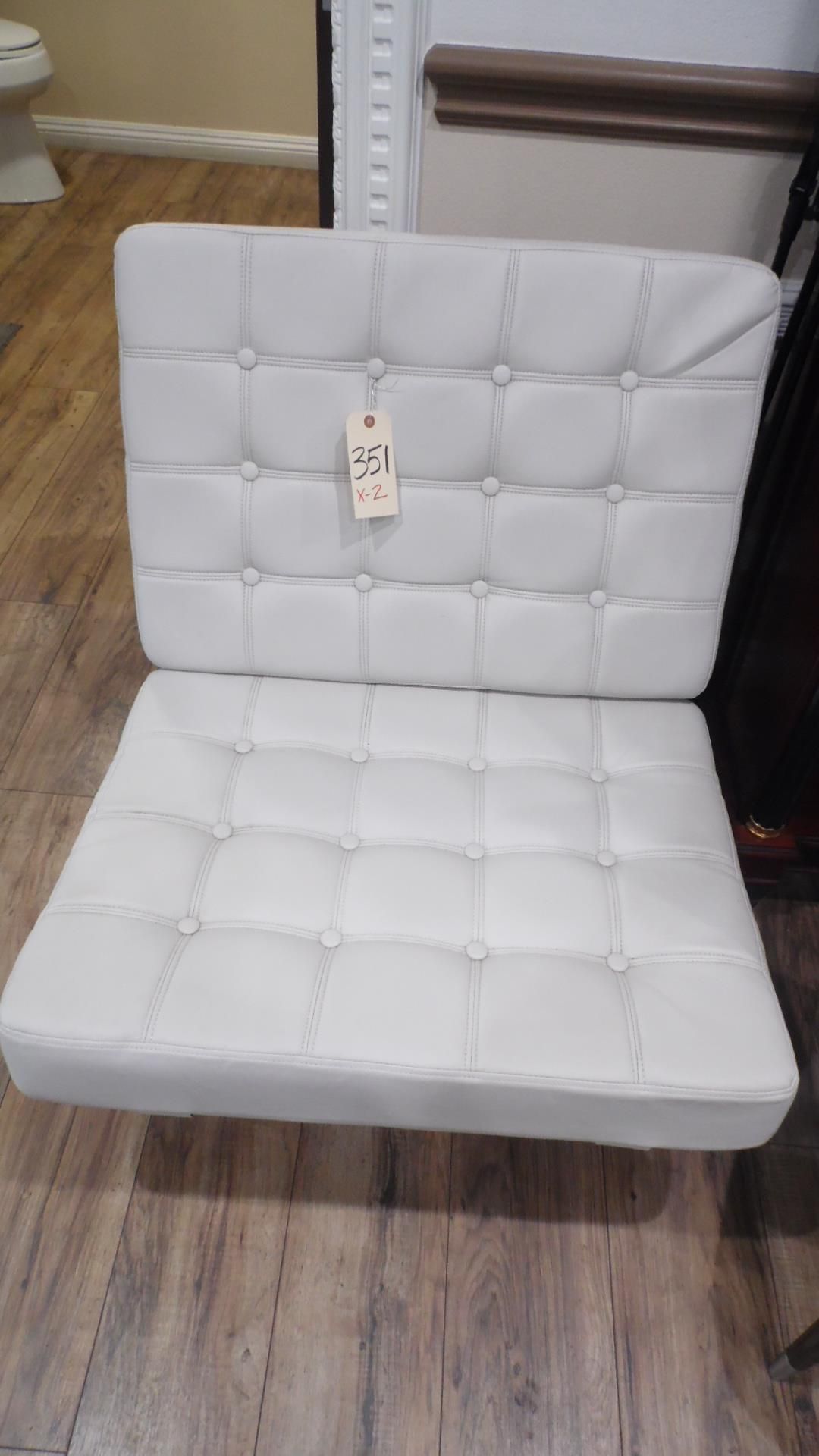 WHITE & CHROME SEATING