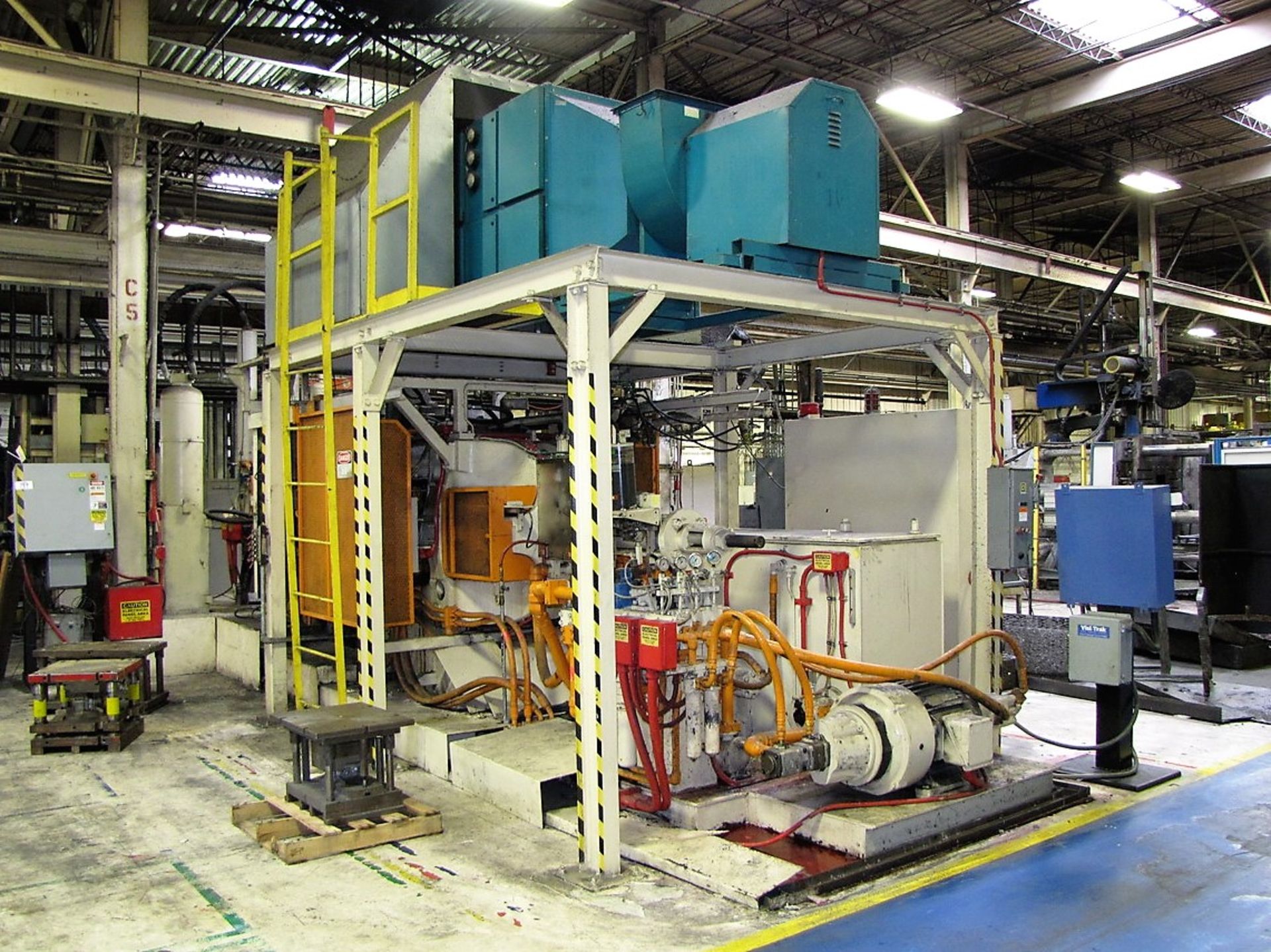 Lester 700-Ton Horizontal Cold Chamber Aluminum High Pressure Die Cast Machine - Image 2 of 7