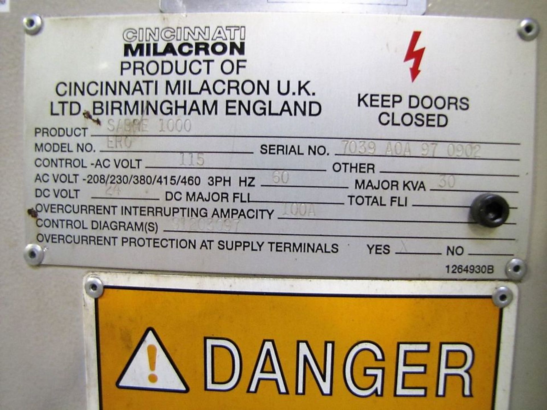 Cincinnati Milacron Sabre 1000 CNC Vertical  Machining Center  - Image 5 of 5
