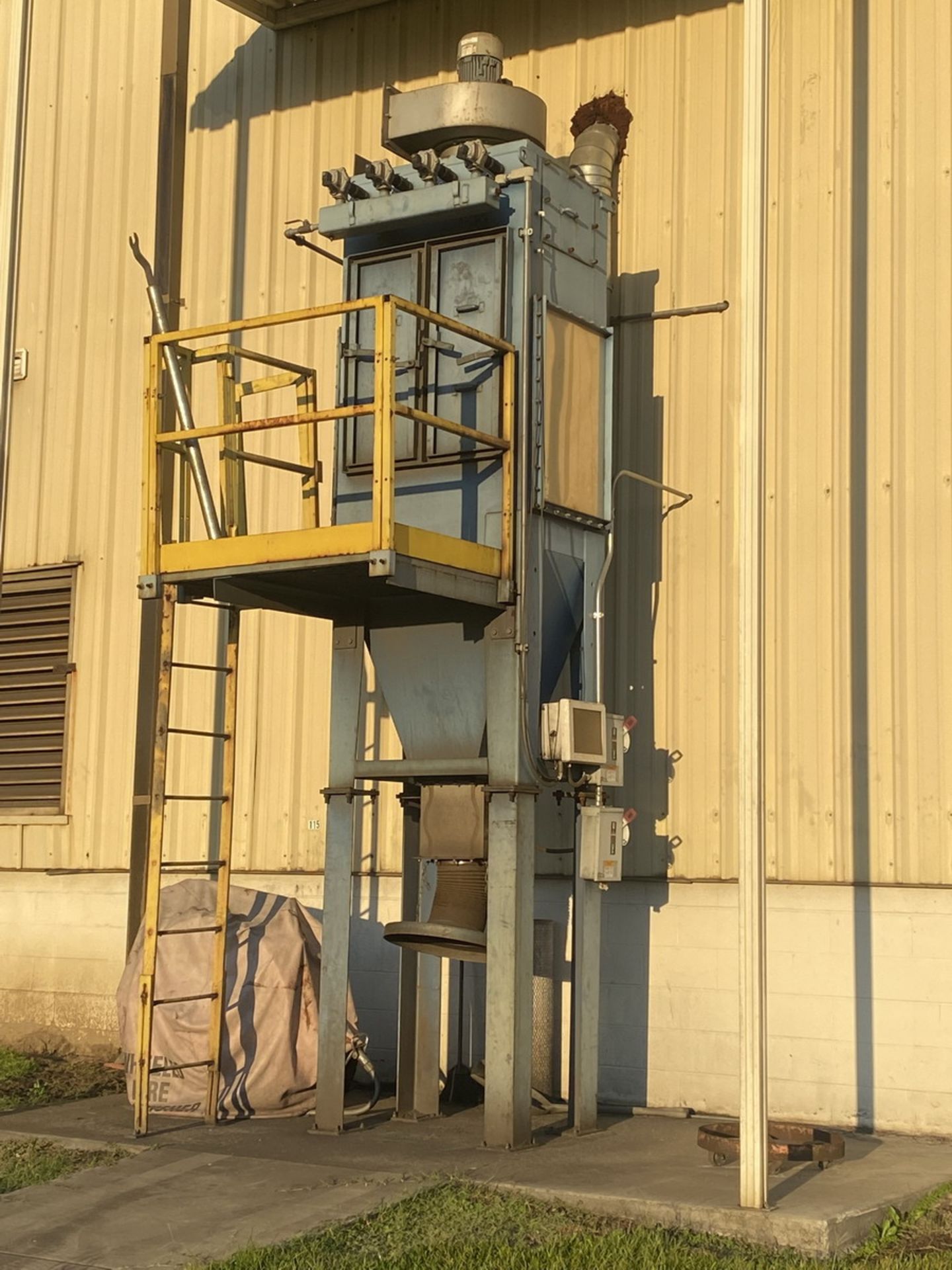 Fike Model CV-SF Dust Collector  - Image 2 of 11