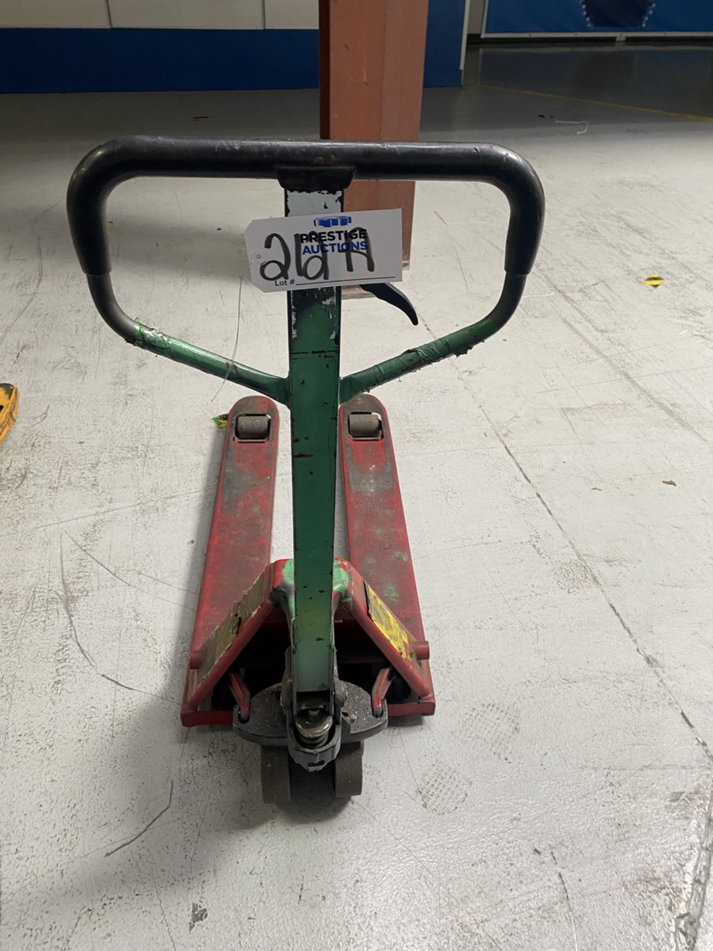 Dayton 5500 Lb. Pallet Jack