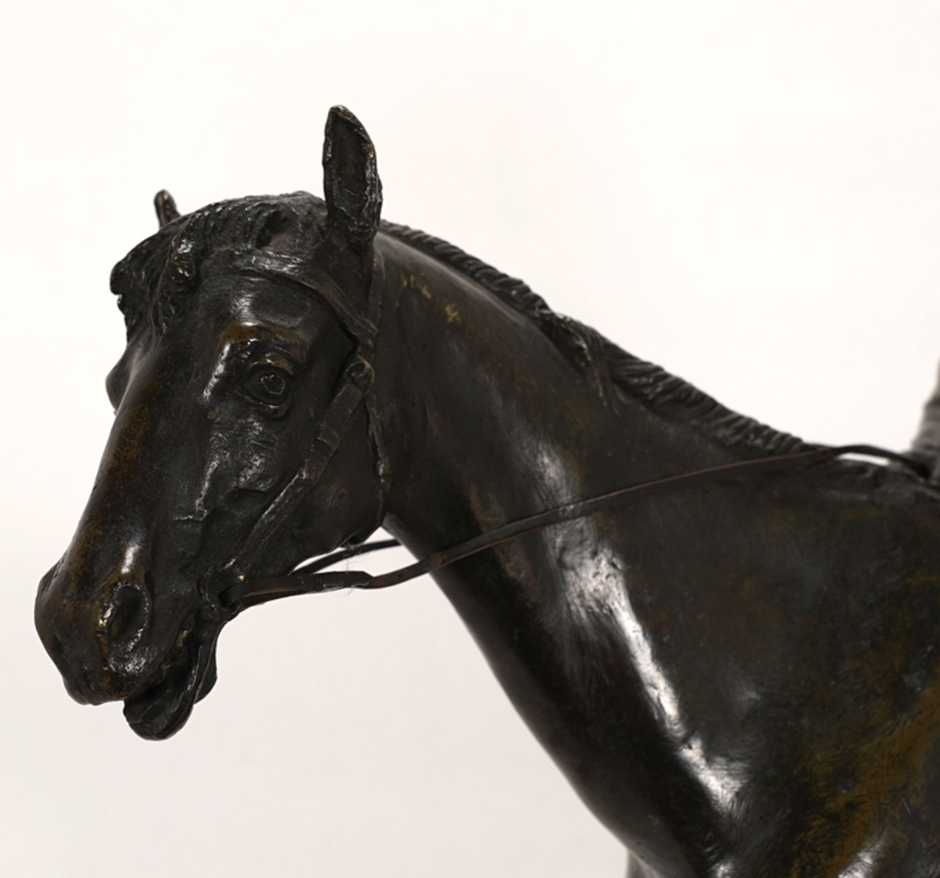 Pferdeskulptur | Horse sculpture - Image 3 of 5
