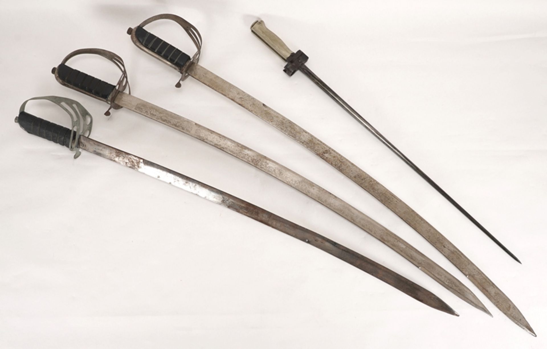 Drei Kavalleriesäbel | Three Cavalry Sabres - Image 6 of 10