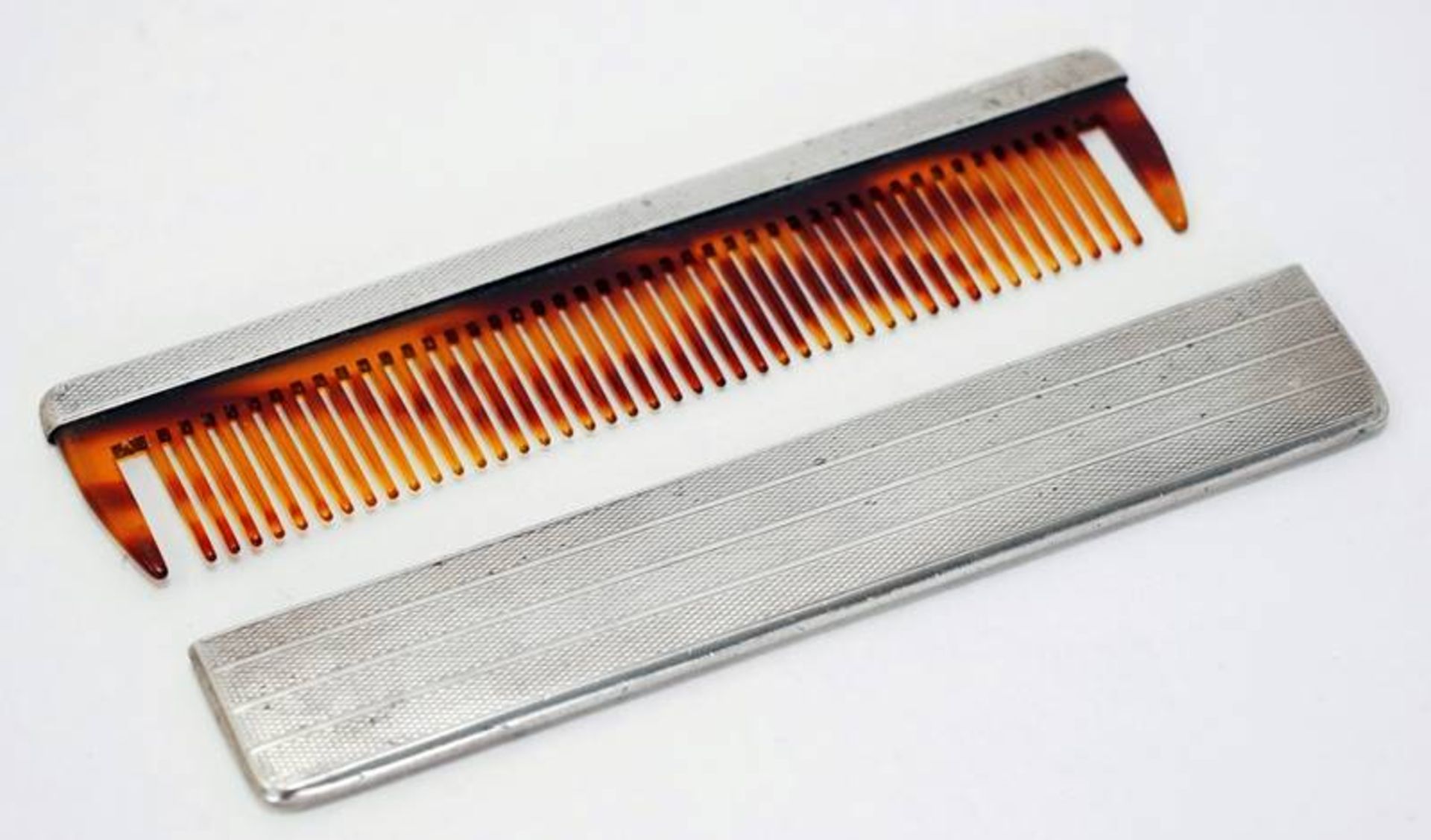 Comb - Image 4 of 4