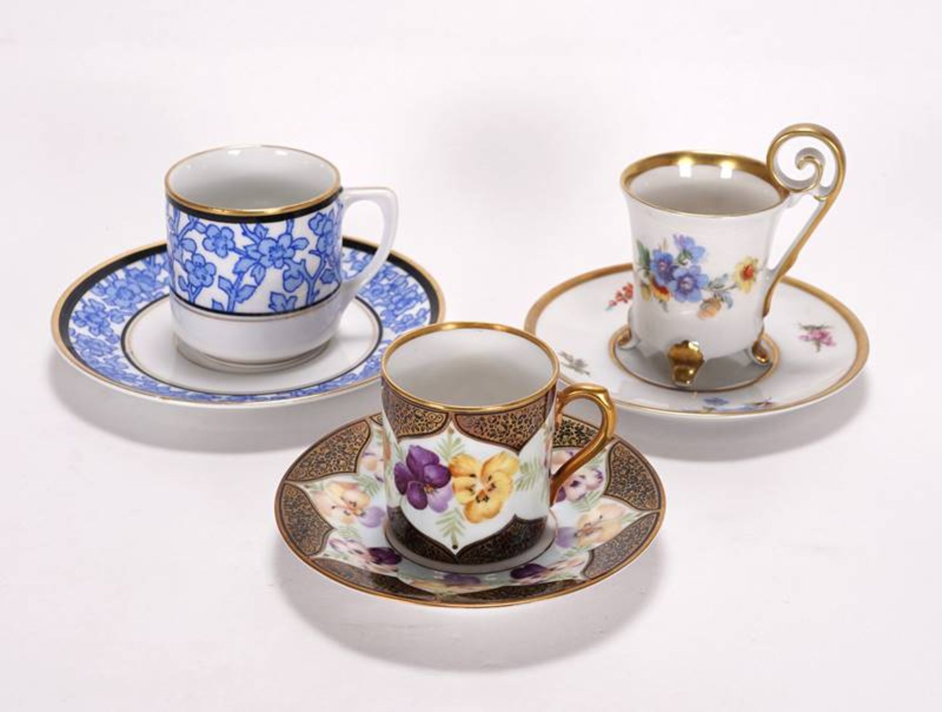 Convolute of demitasse cups - Image 2 of 6