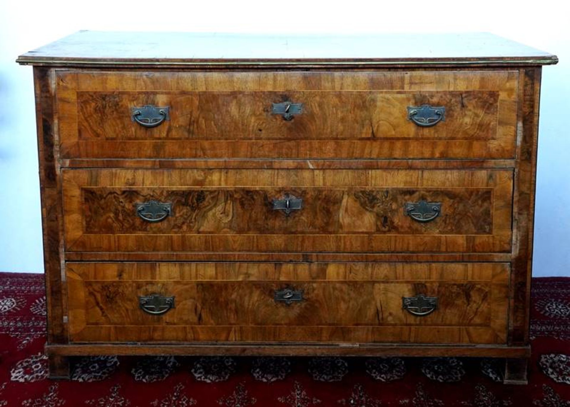 Louis-Seize chest of drawers