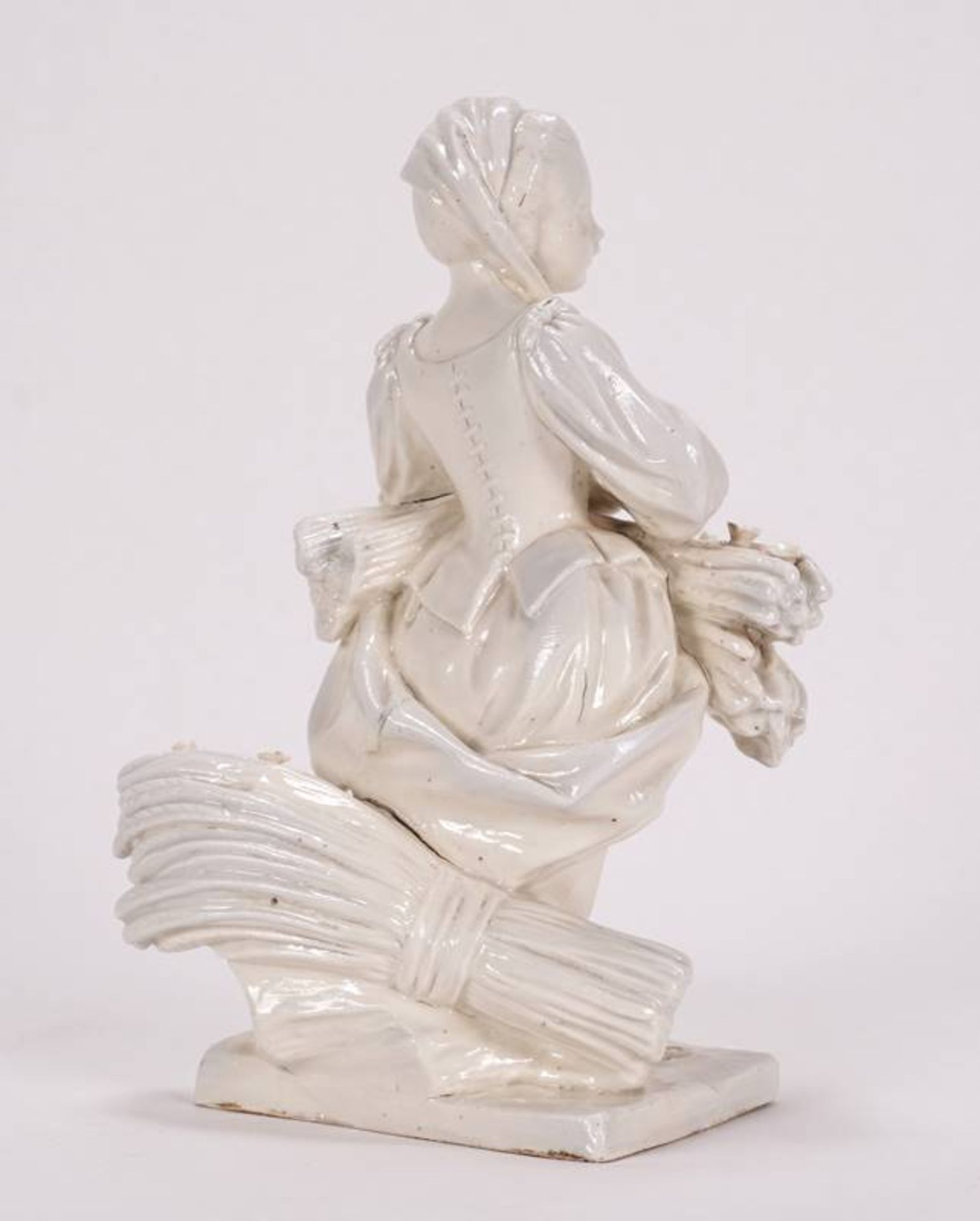 Porcelain figure - Image 2 of 5