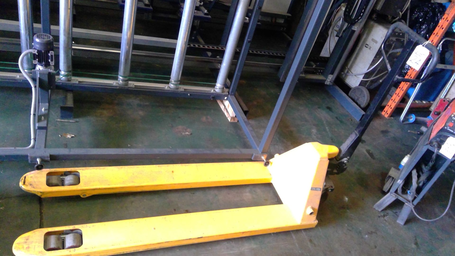 2000Kg Long Reach (approx 4ft6) Pallet Truck