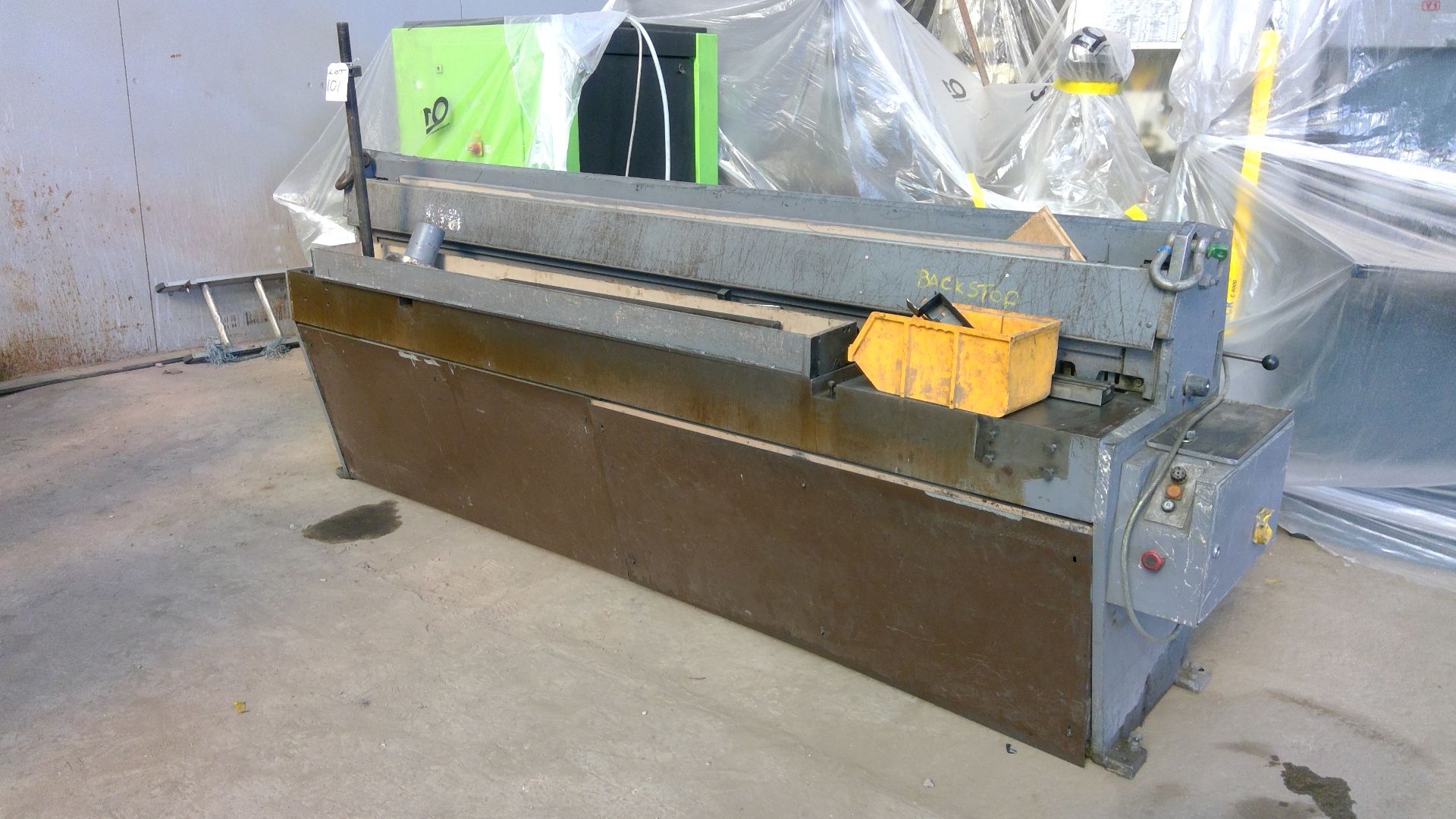 FJ Edwards 3.5/2500 Guillotine 3.5 x 2540 Capacity