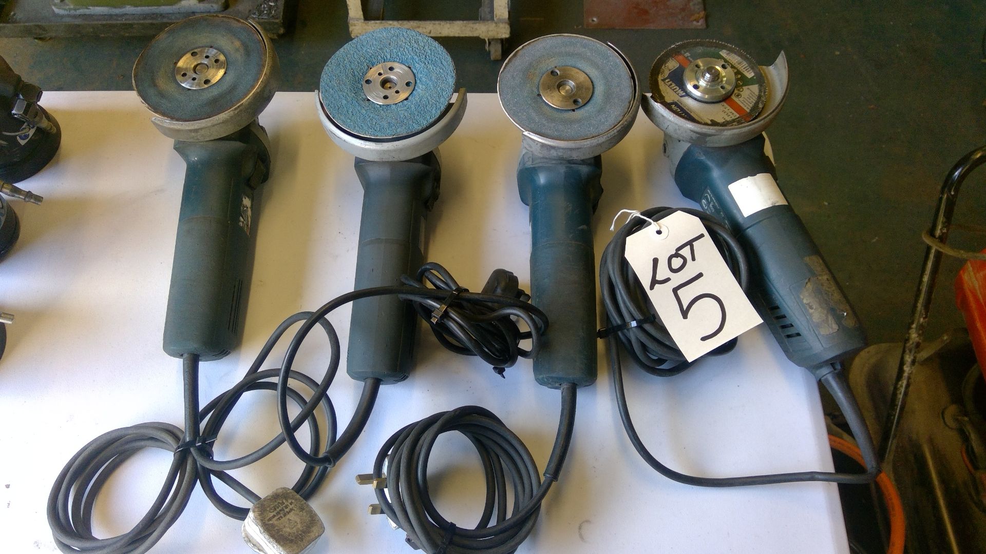 4 x Assorted Bosch 240v Angle Grinders