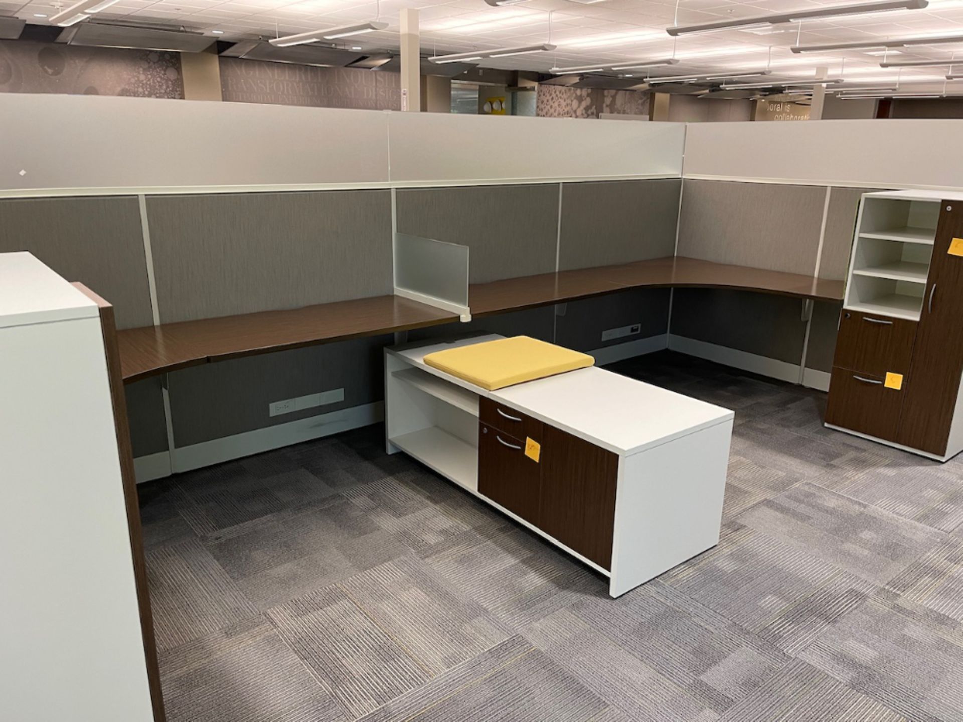 Office Cubicles - 25 - Image 7 of 27