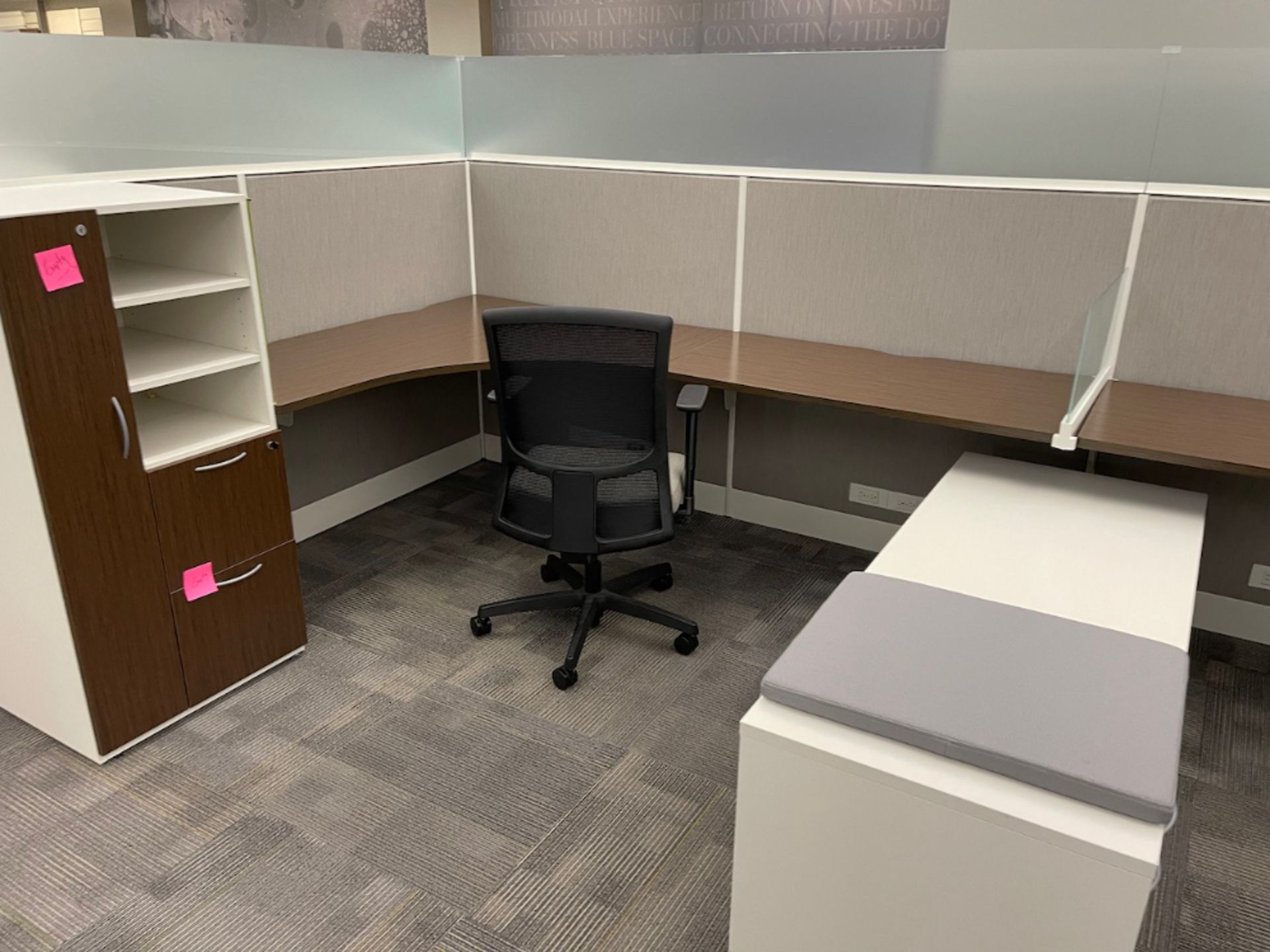 Office Cubicles - 25 - Image 19 of 27