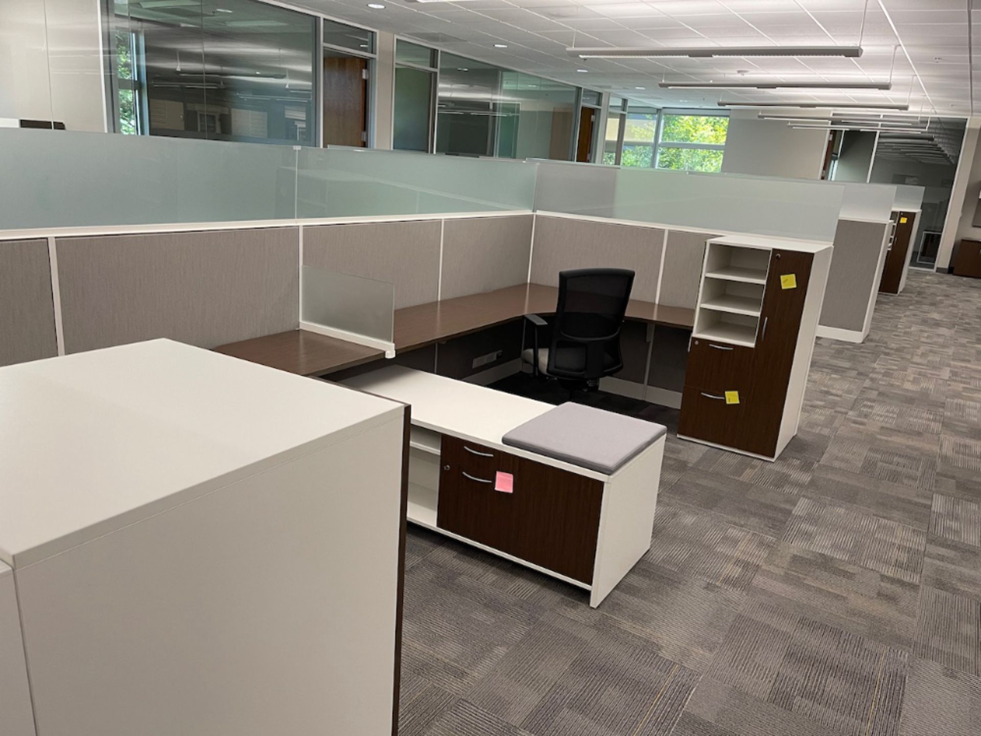 Office Cubicles - 25 - Image 12 of 27