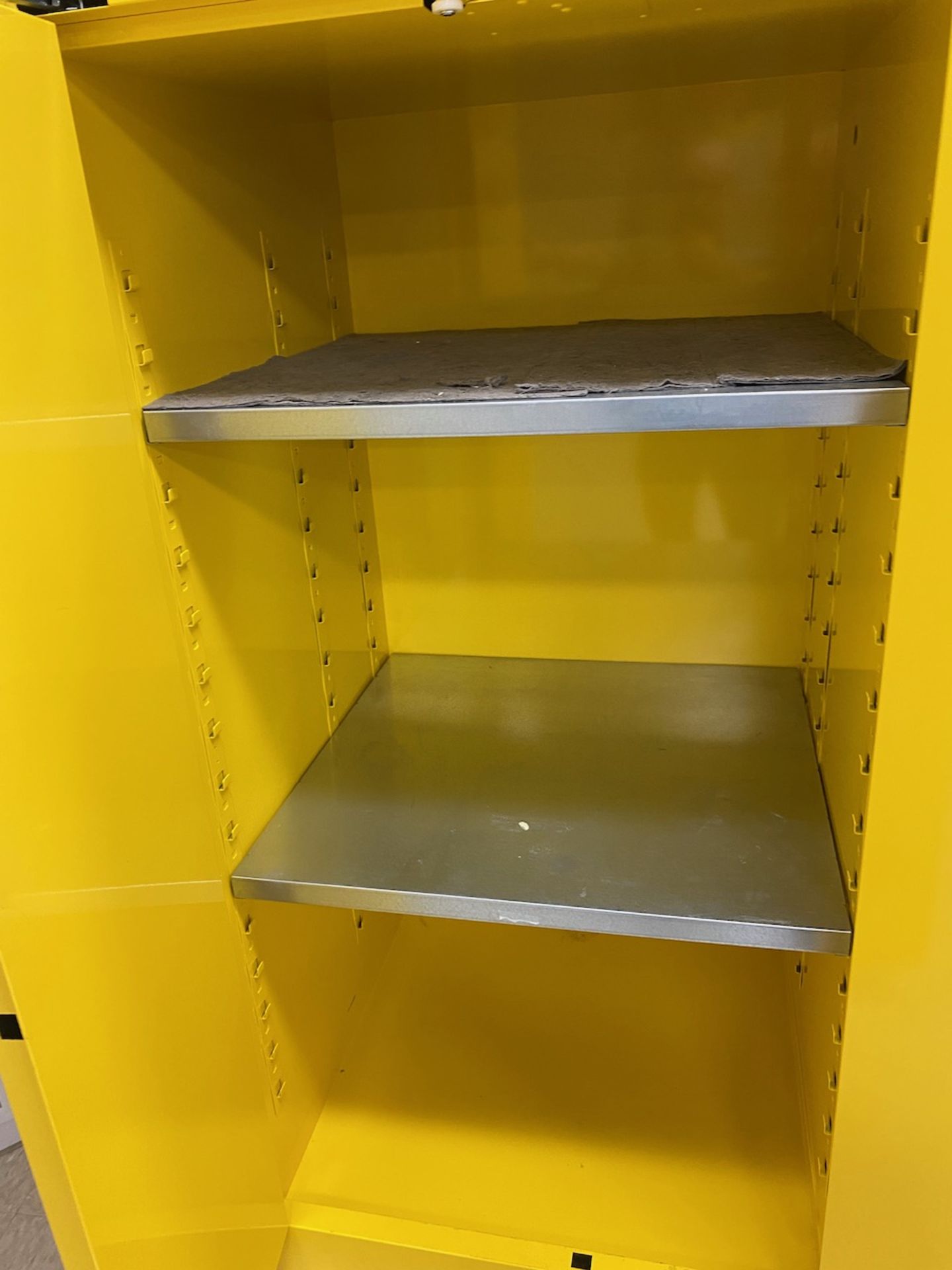Justrite Flammable Storage Cabinet - Image 2 of 2