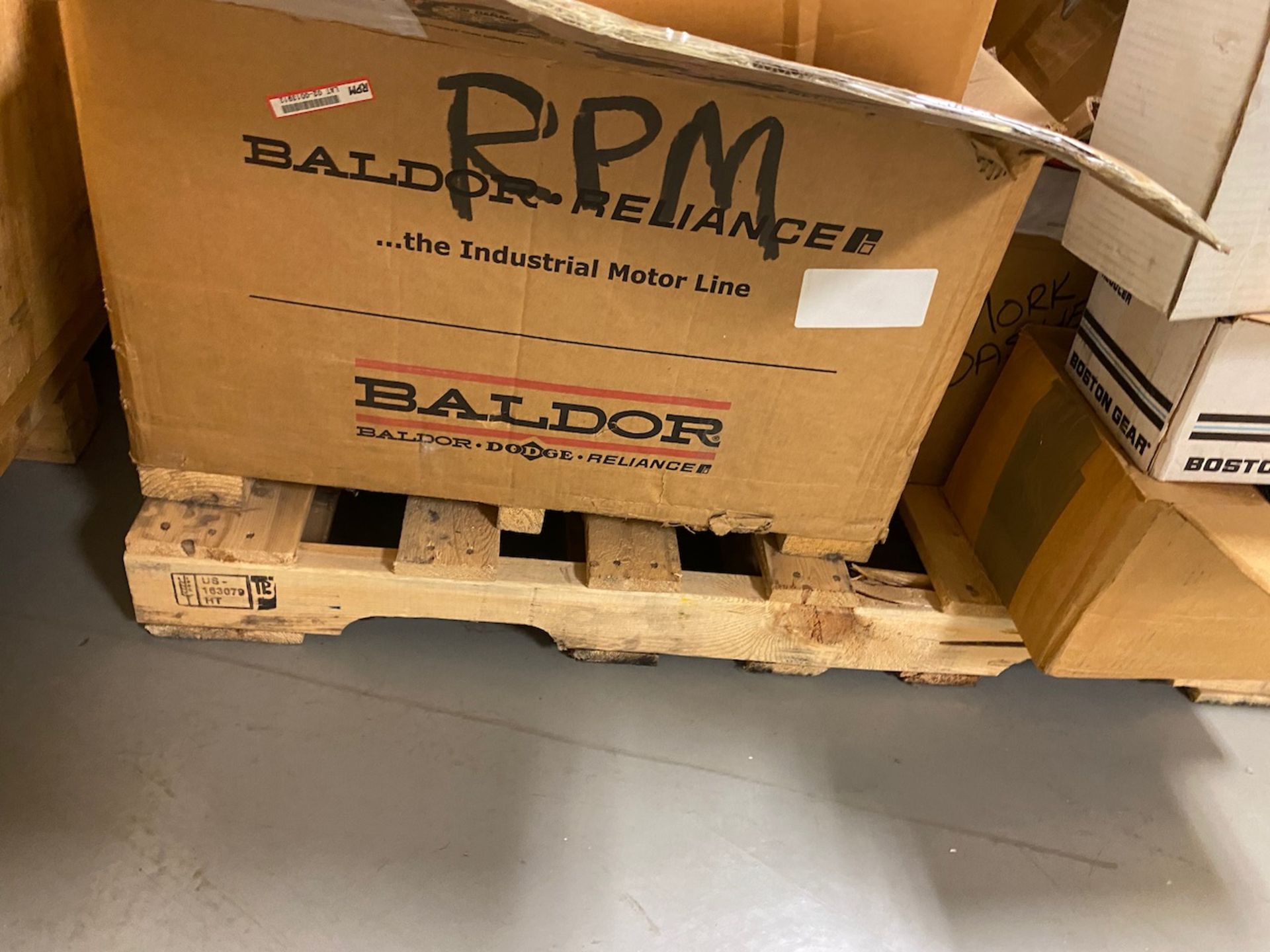 Pallet of parts - Image 2 of 7
