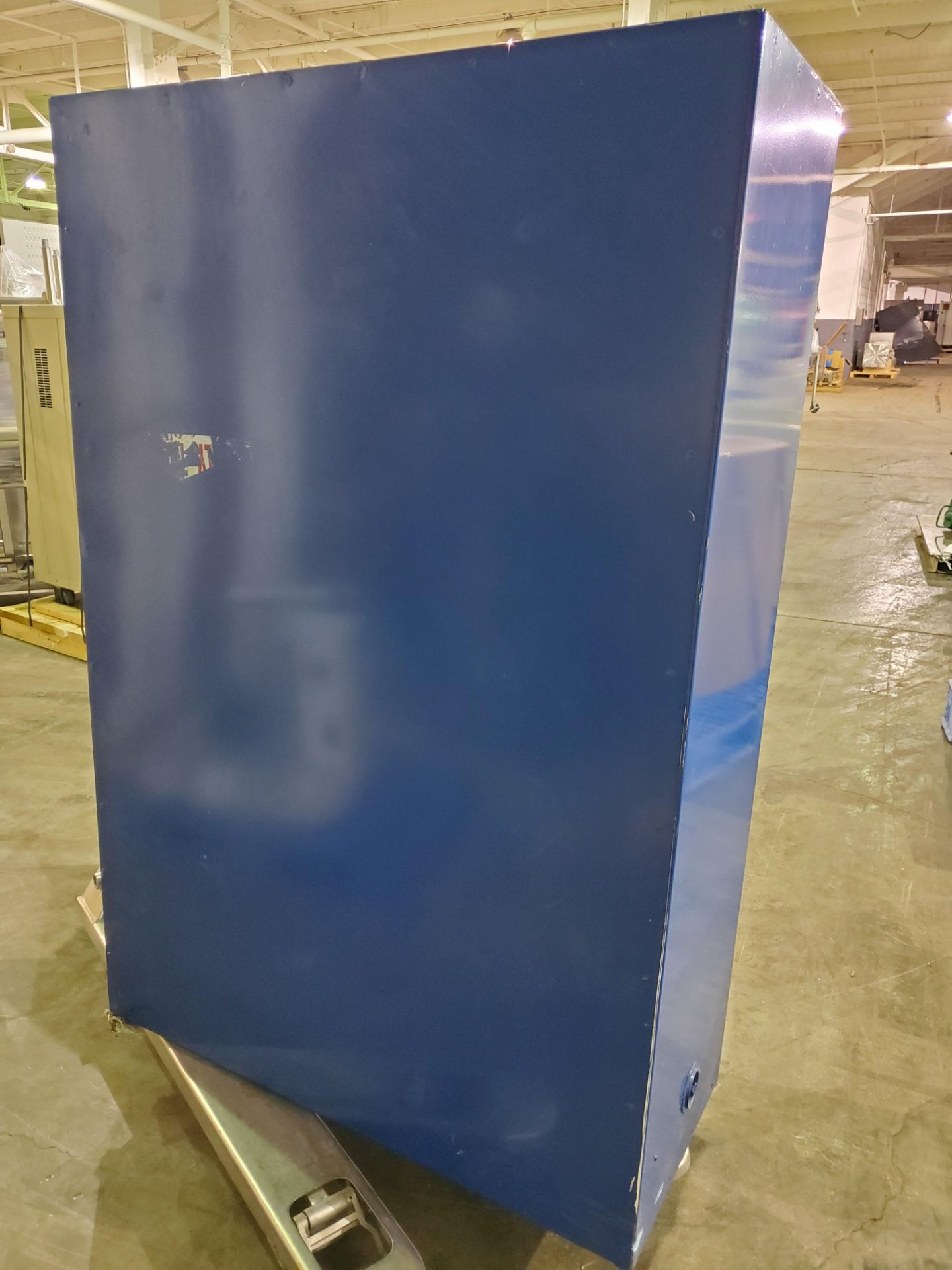 Eagle Blue Corrosive Chemical Storage Cabinet - Image 2 of 3
