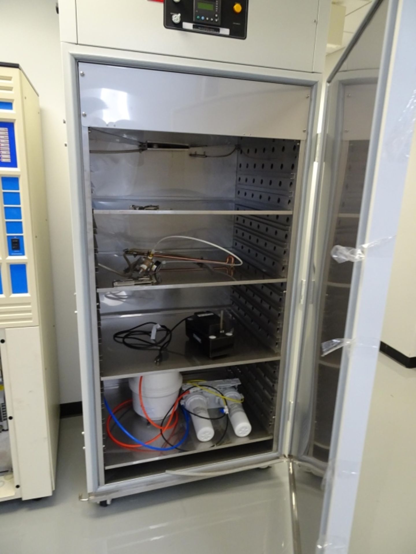 TPS / Lunaire Environmental Chamber - Image 2 of 7