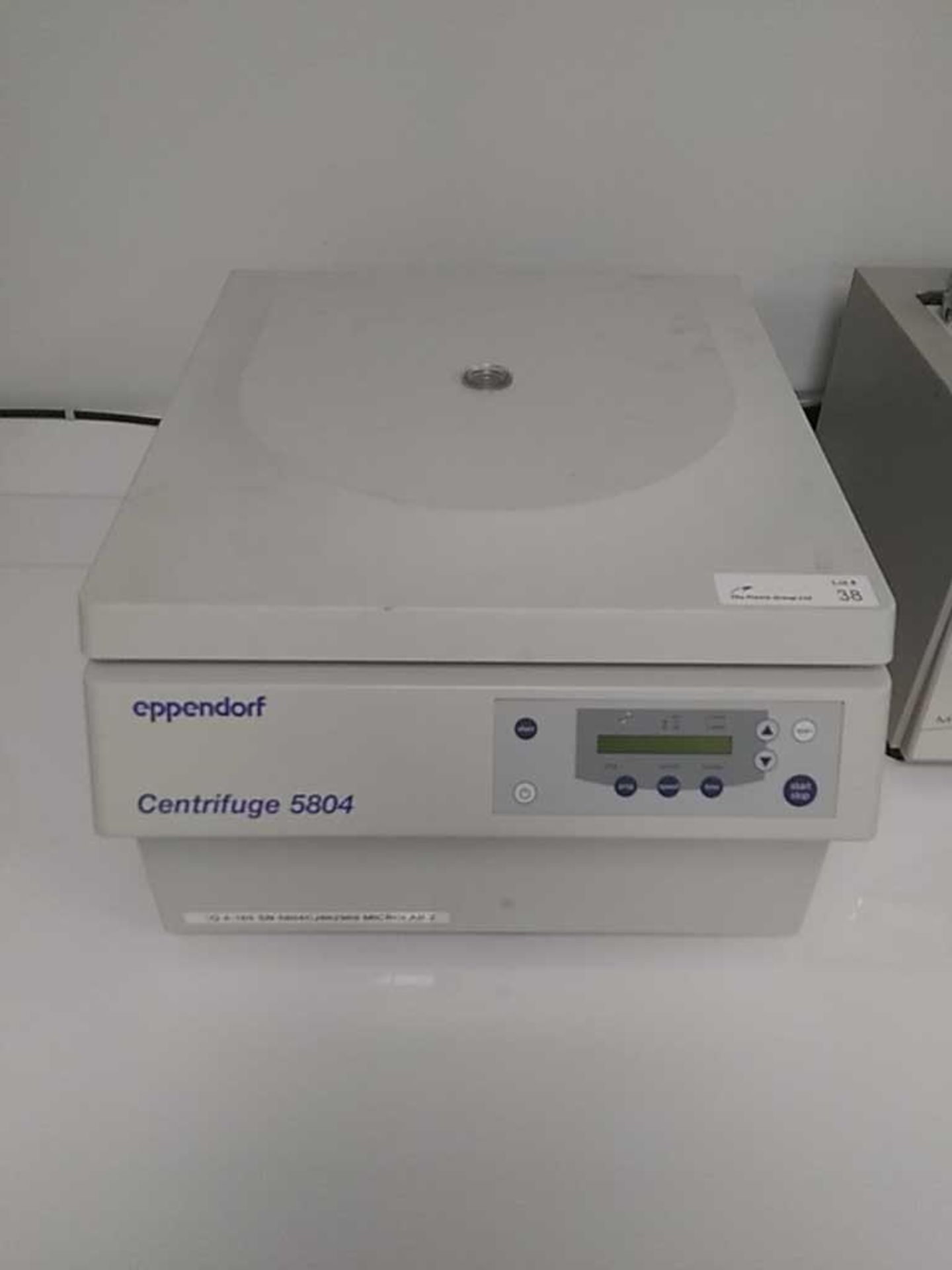 Eppendorf 5804 Benchtop Centrifuge With Rotor - Image 6 of 7