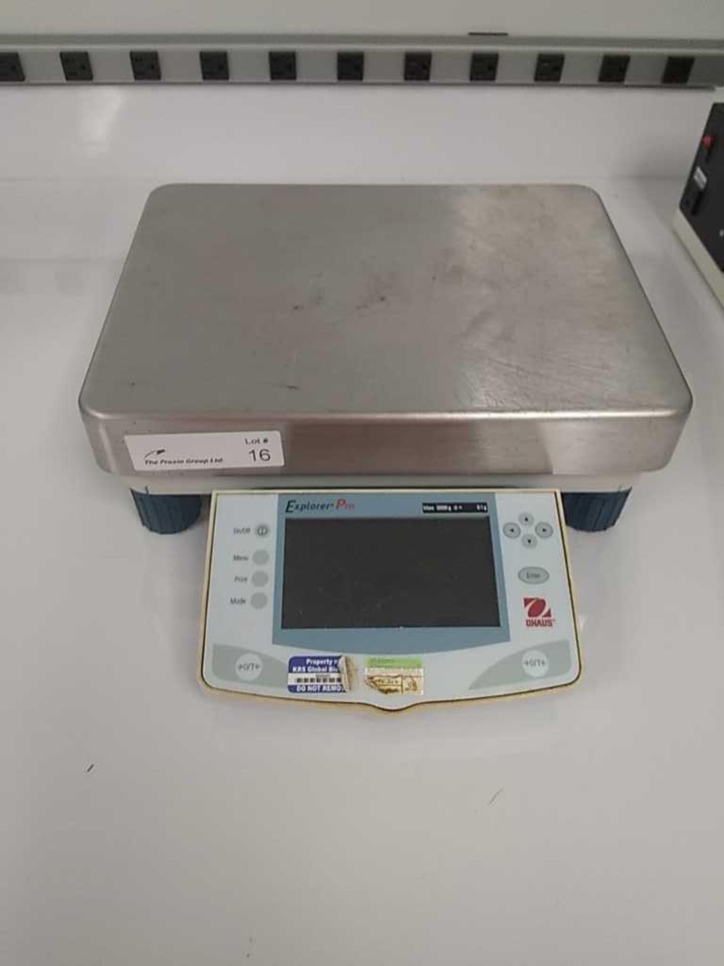 Ohaus Explorer Series 32,000g Digital Scale