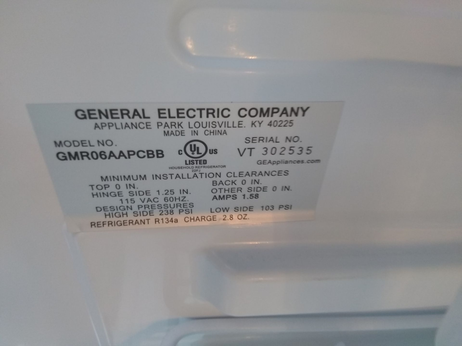GE Under Cabinet Refrigerator Model GMR06AAPCBB - Image 3 of 3
