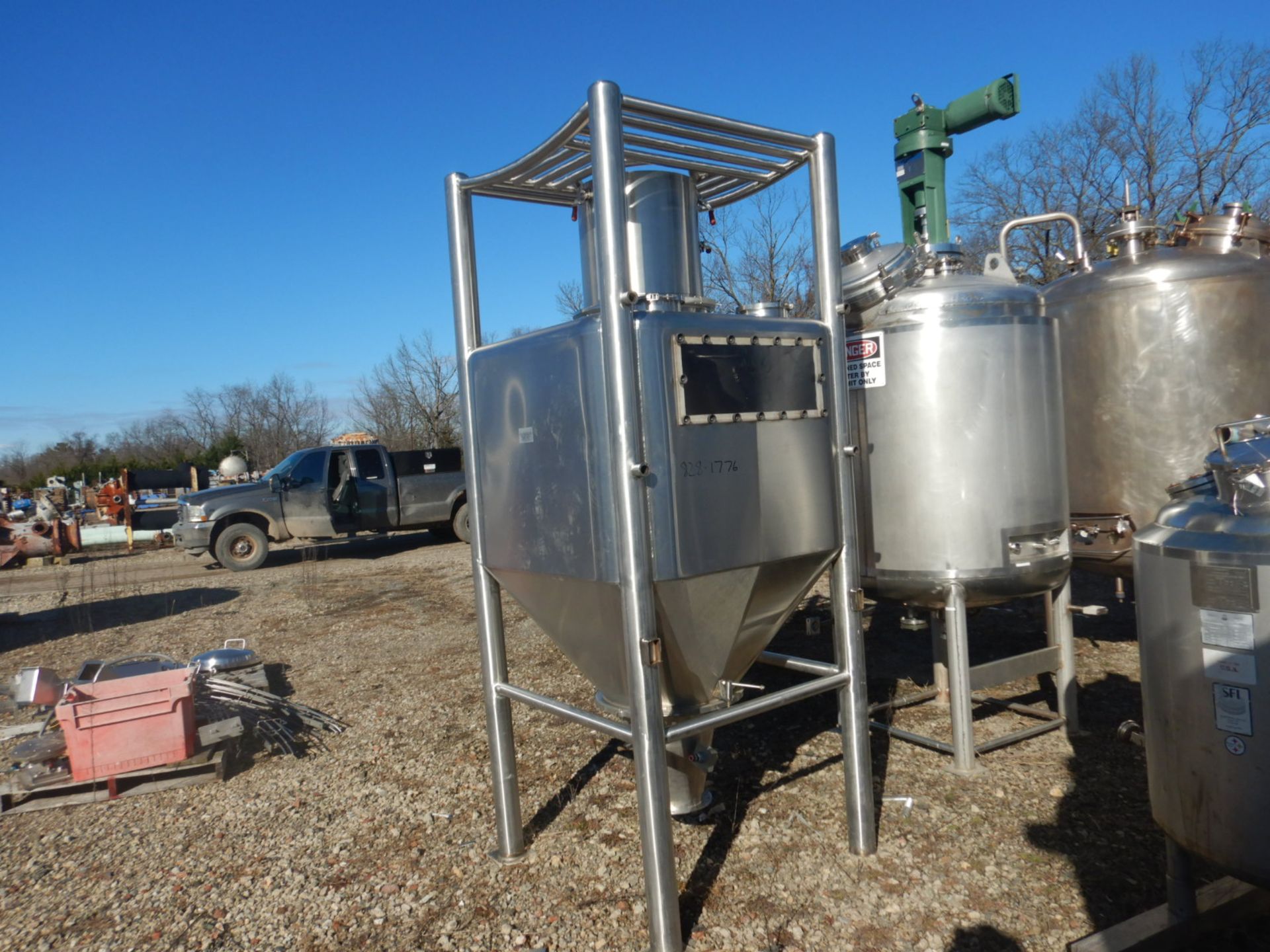 Matcon Storage Bin, Stainless Steel Construction. Cone bottom with valve discharge. - Image 3 of 4