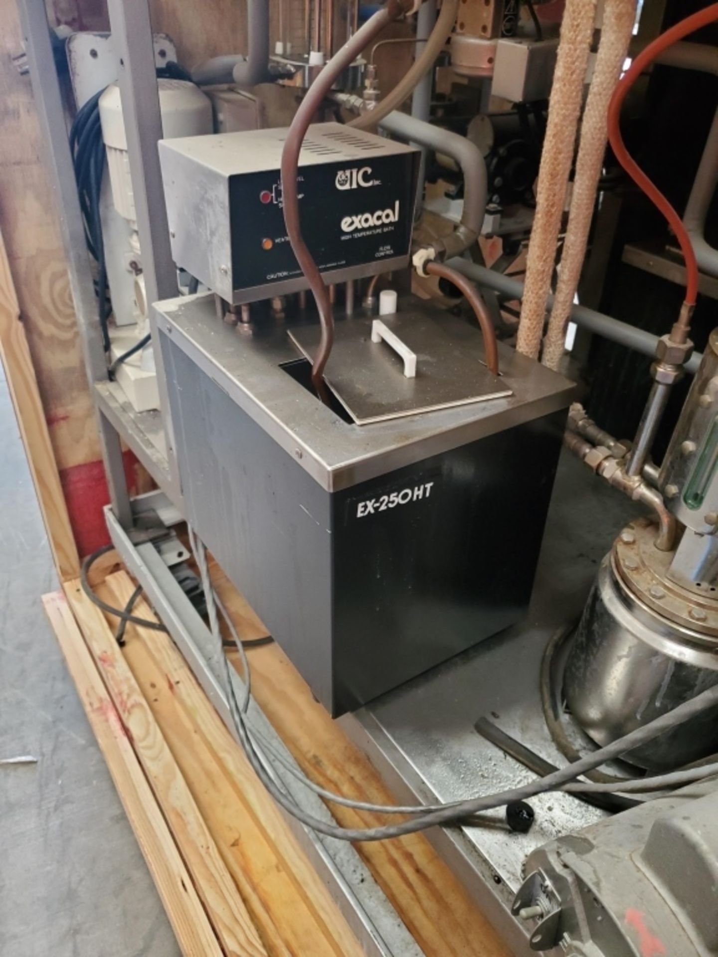 UIC Inc 3-Vane Distillation System w/ Accessories - Image 7 of 11