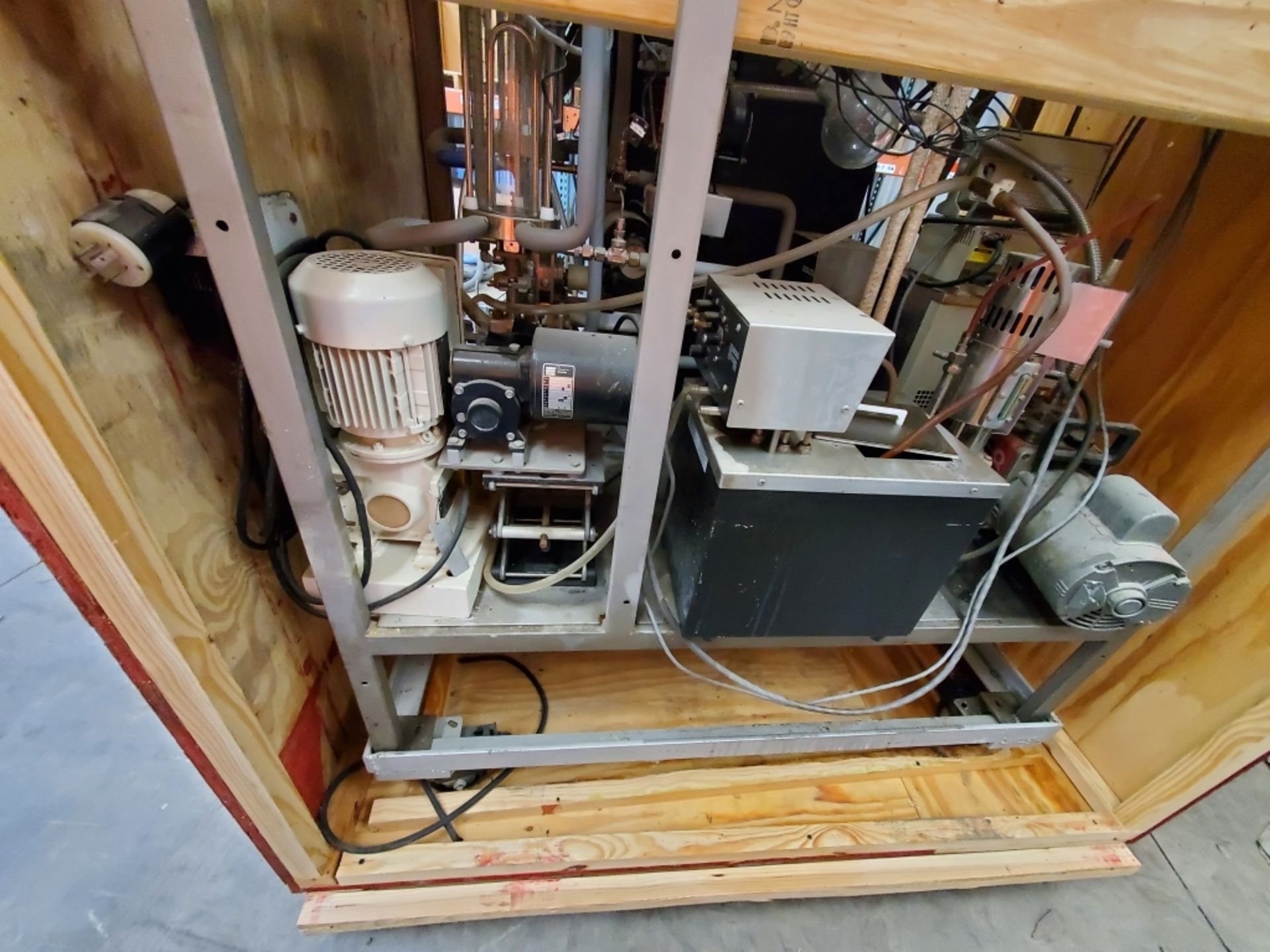 UIC Inc 3-Vane Distillation System w/ Accessories - Image 11 of 11