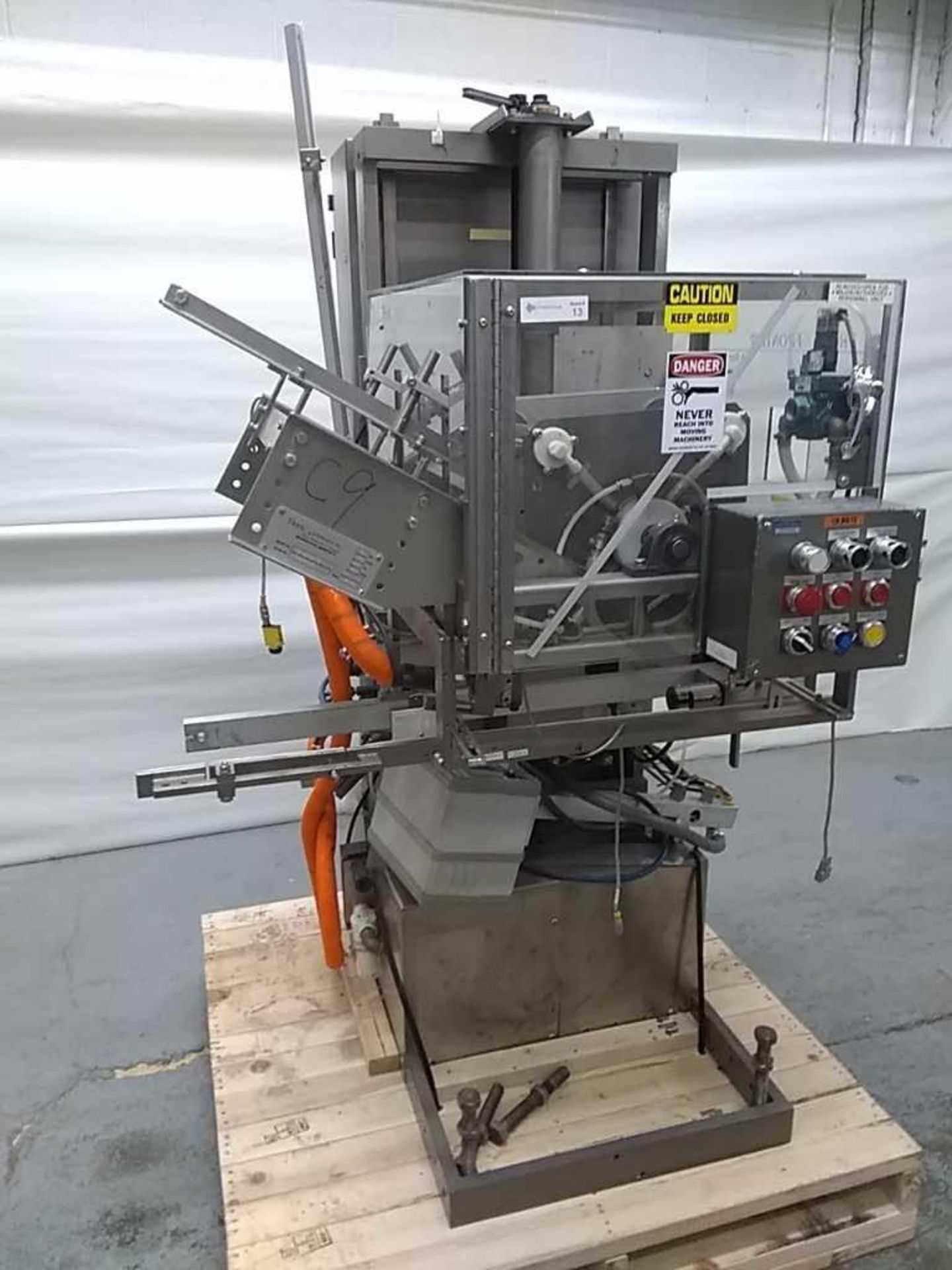 Barry-Wehmiller Thiele Technologies Inc model 33-BOAM-1B Top Sorted Model 304-BOAM-1B sn T7400A131 - Image 2 of 13