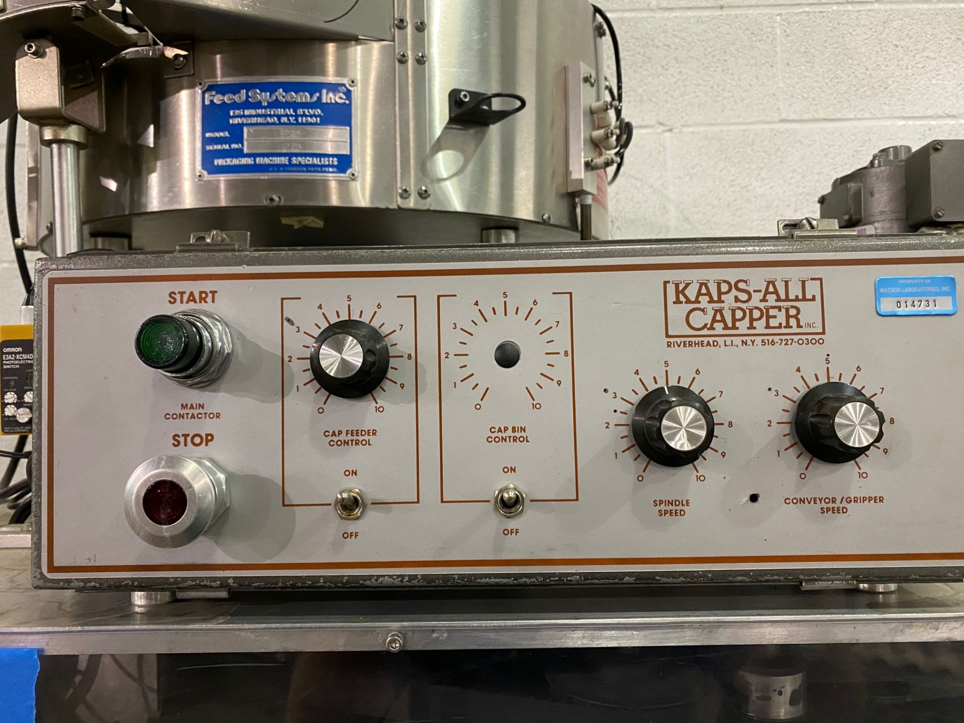 Kaps-All Model A-2 Caper sn 2244, Complete w/ Feed Systems Inc Model FSRF 22 Laboratory Feeder - Image 3 of 9