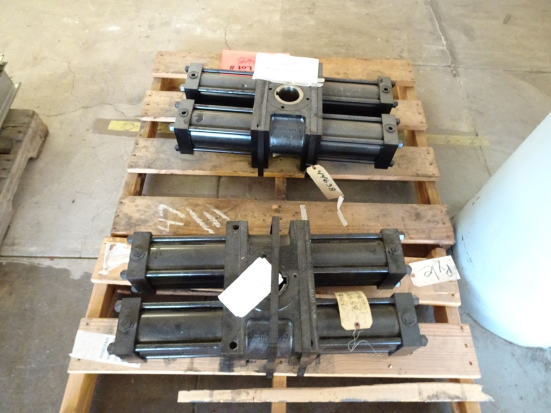 (2) Motion Industries Actuators