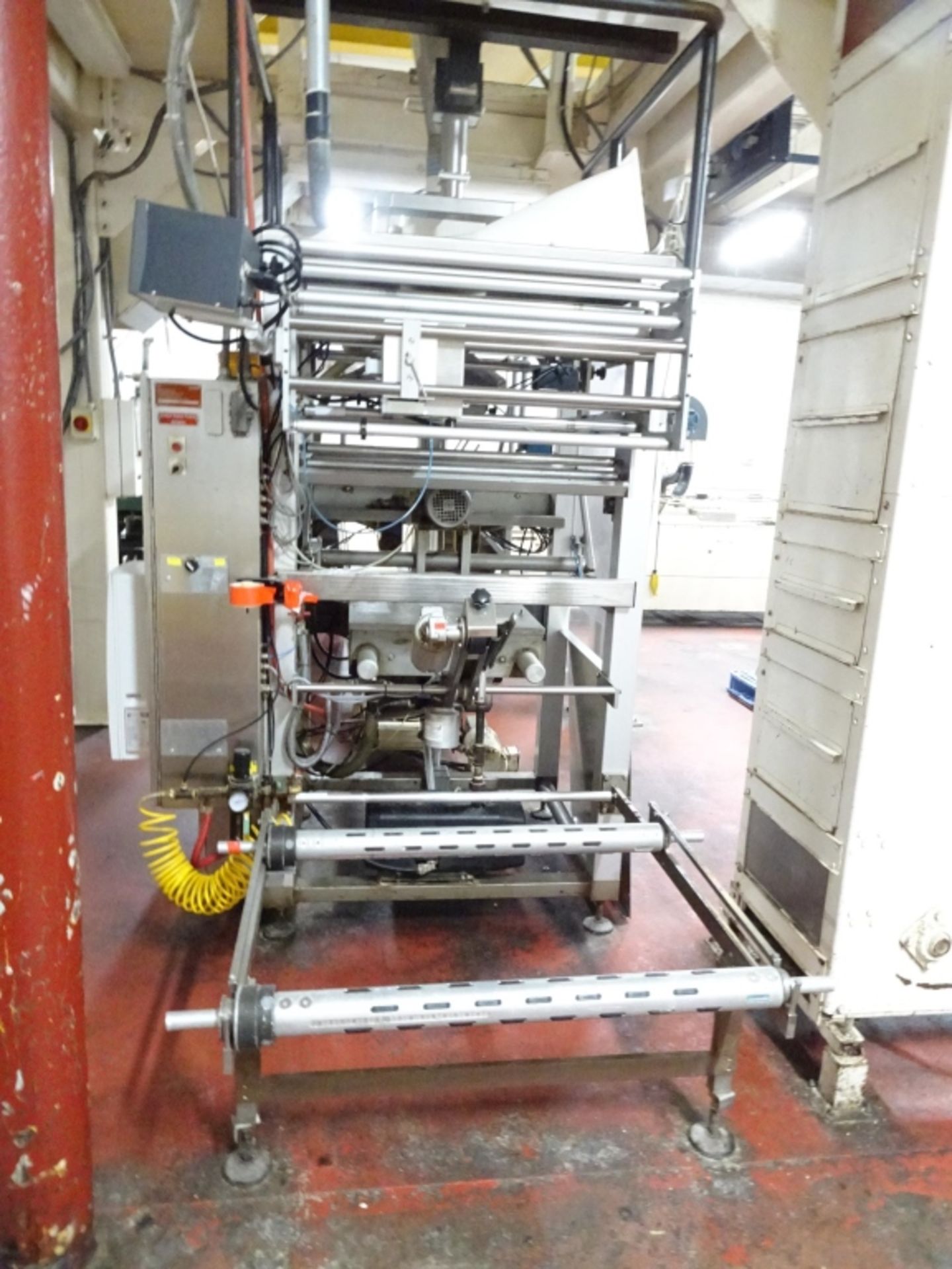 Bosch Form Fill Seal Machine with Ishida Scale - BULK BID FOR LOTS 1082 TO 1084 With Mezzanine - Image 5 of 13