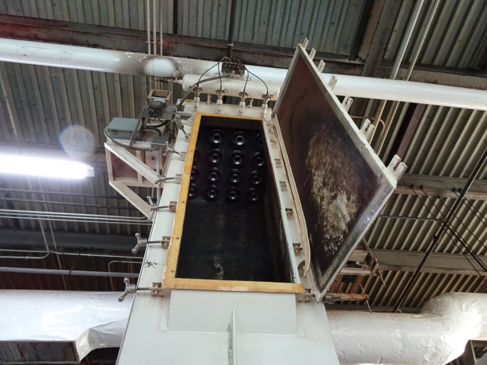 Buhler 32x32"x10' Airlock Material Drying Bin sn 54980948 w/ Associated Blow Motor, Material Feed - Image 4 of 19