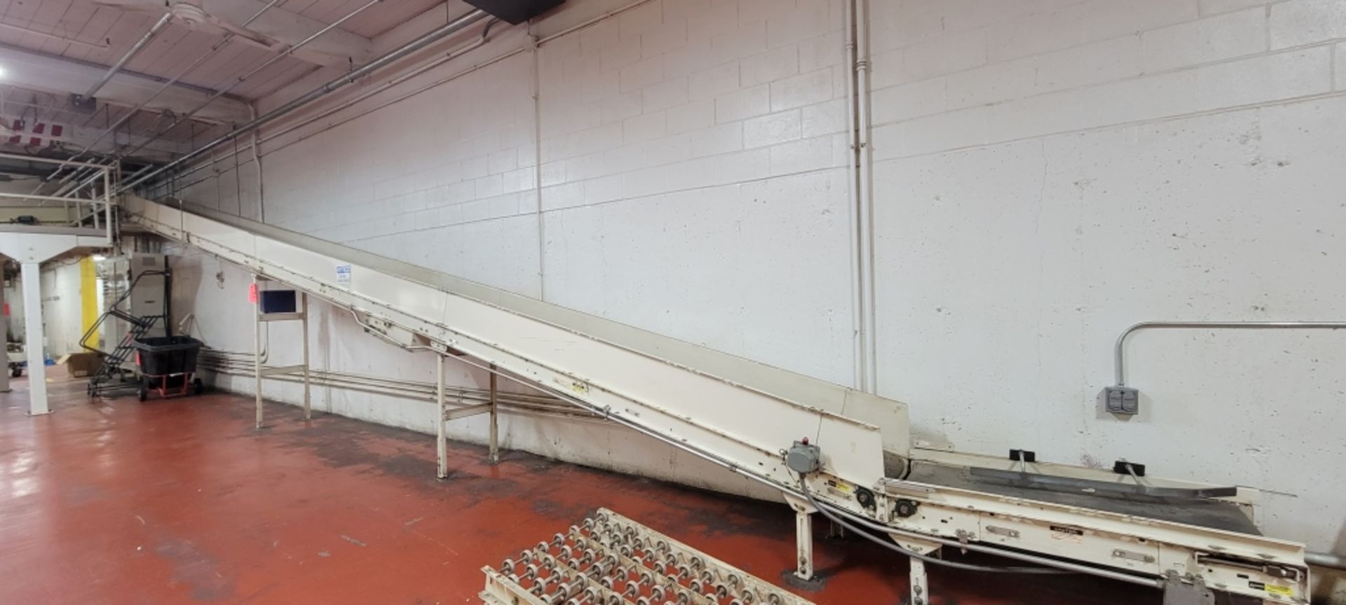 Buschman Inclined Conveyor System - BULK BID FOR LOTS 1118 TO 1125