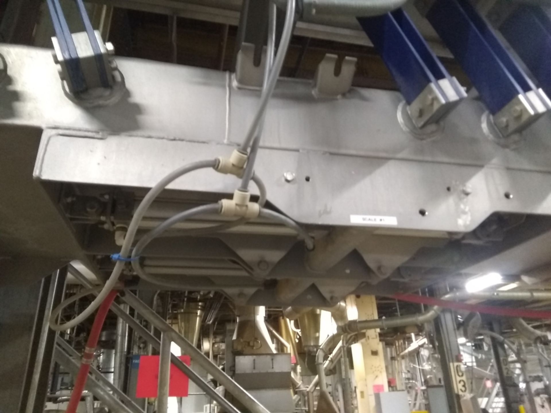 Key Iso-Flo Ceiling Mounted Vibratory Conveyer - Image 5 of 9