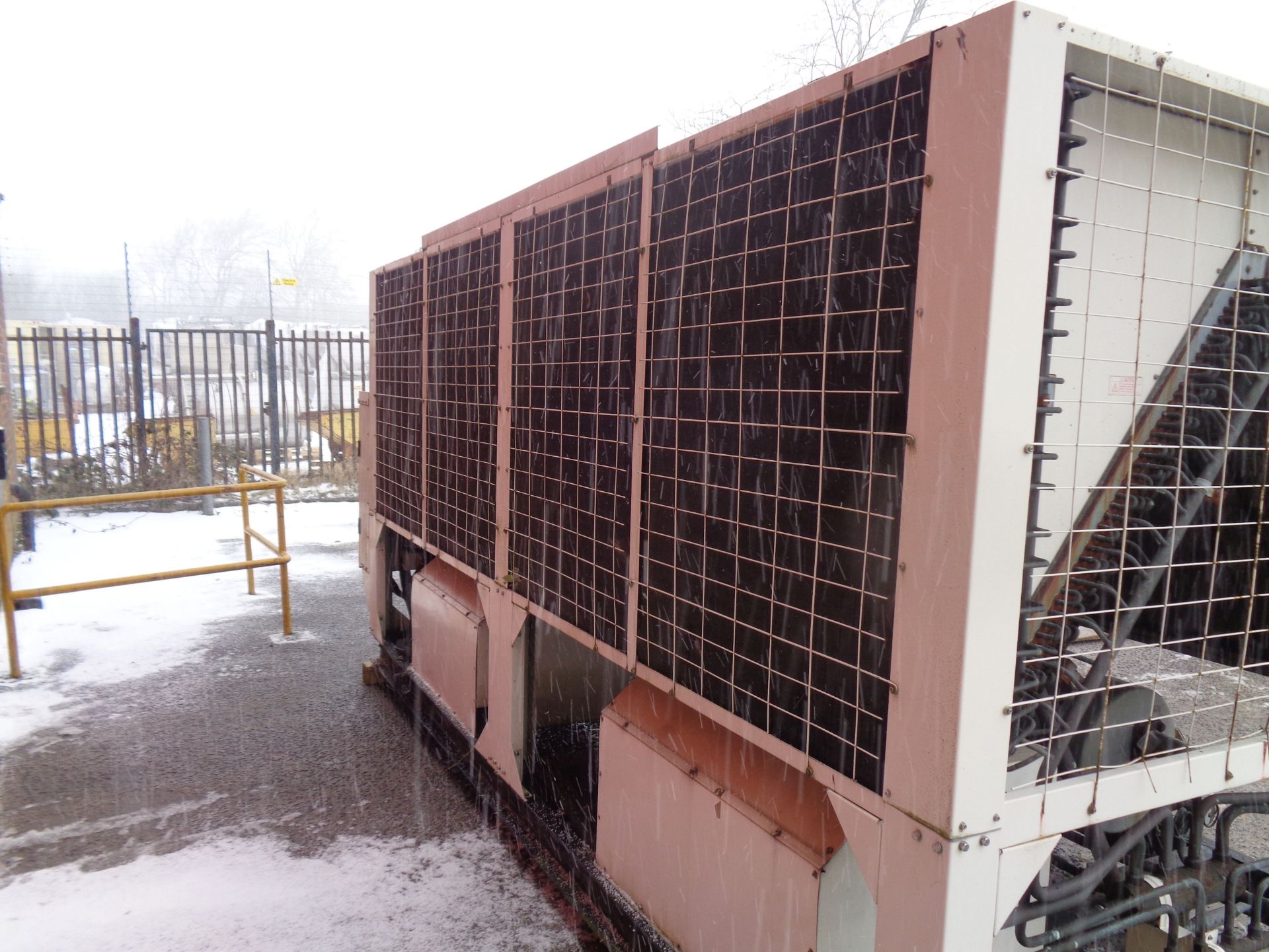 Hitachi ""H Series"" air cooled chiller model RCUG 150AHYZ1. 103 tons. New 2011. Chiller utilizes - Image 4 of 9