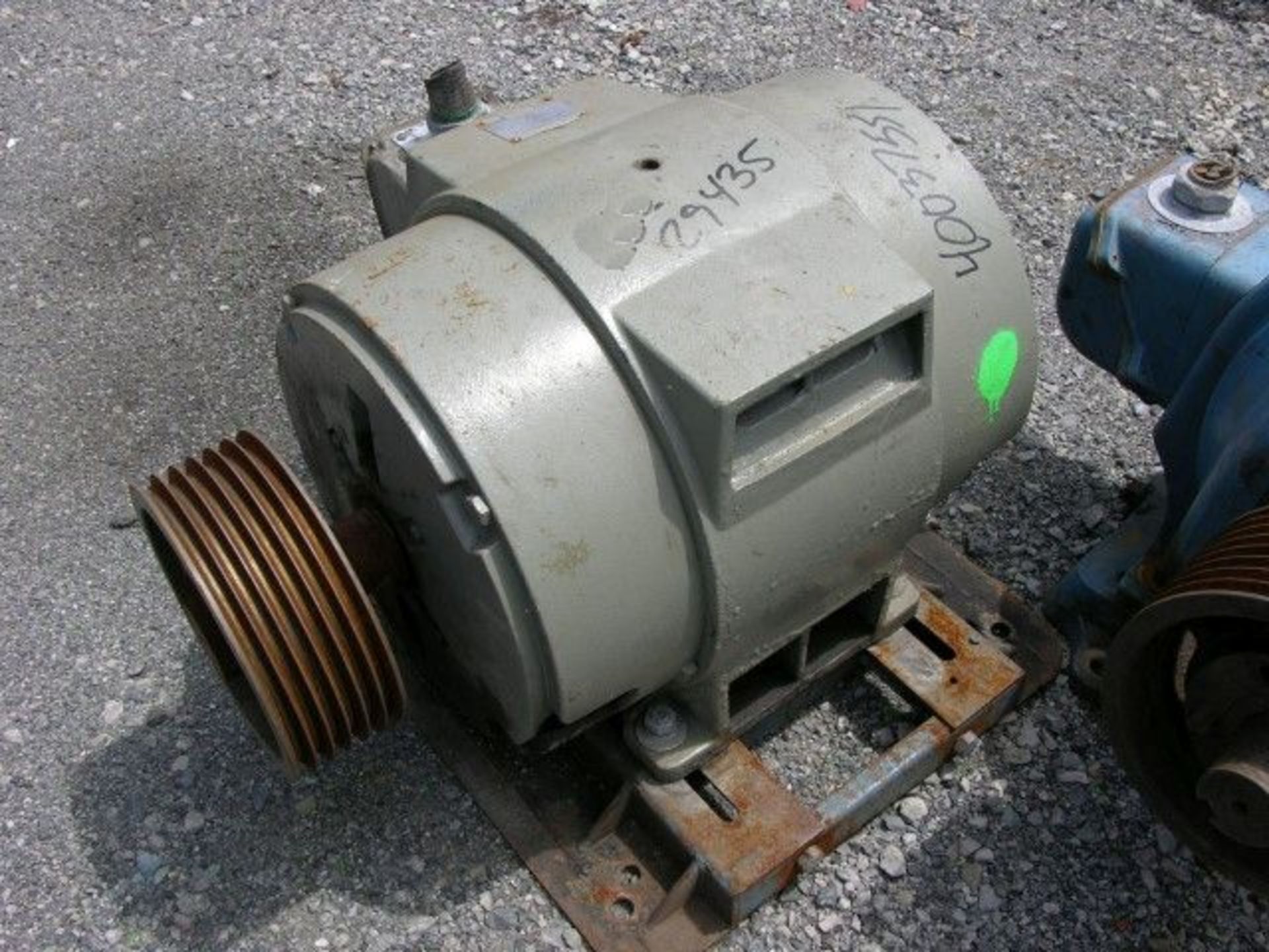 Nash Vacuum Pump, Model CL2002. Driven by a 100 hp, 3/60/230/460 volt, 1775 rpm motor. Test # . - Image 3 of 4