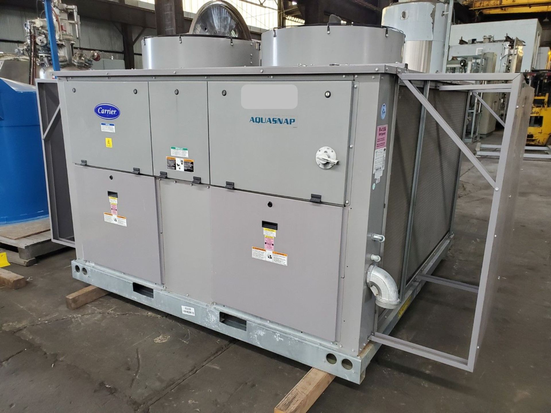 30 Ton Carrier Chiller, Air Cooled, Model 30RAP0405