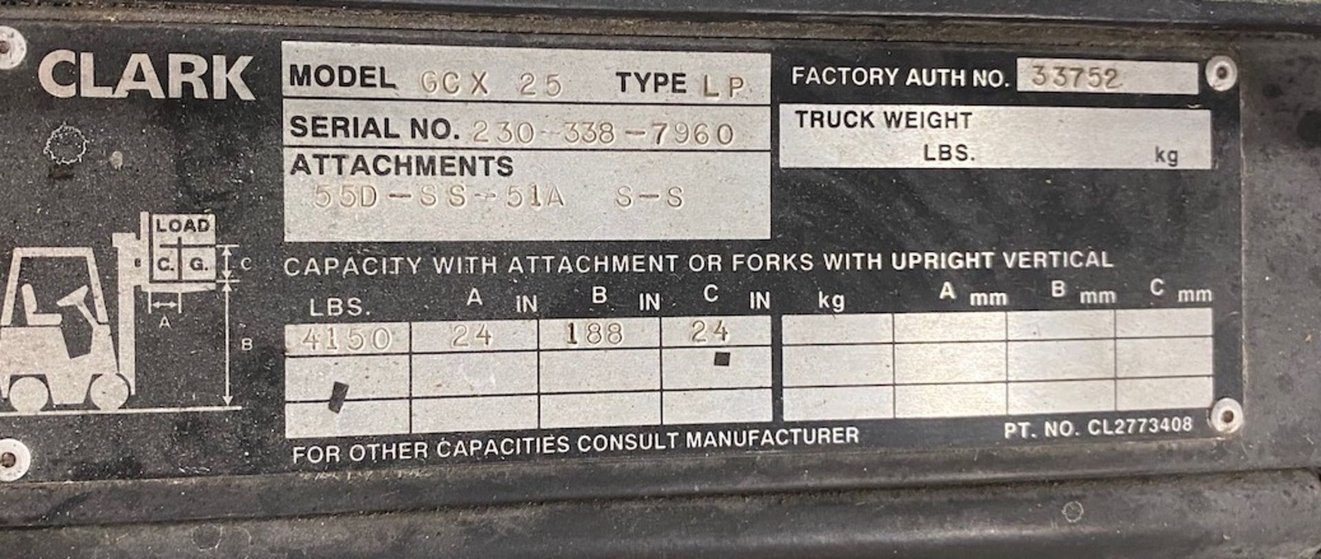 Clark propane forklift - Image 2 of 7