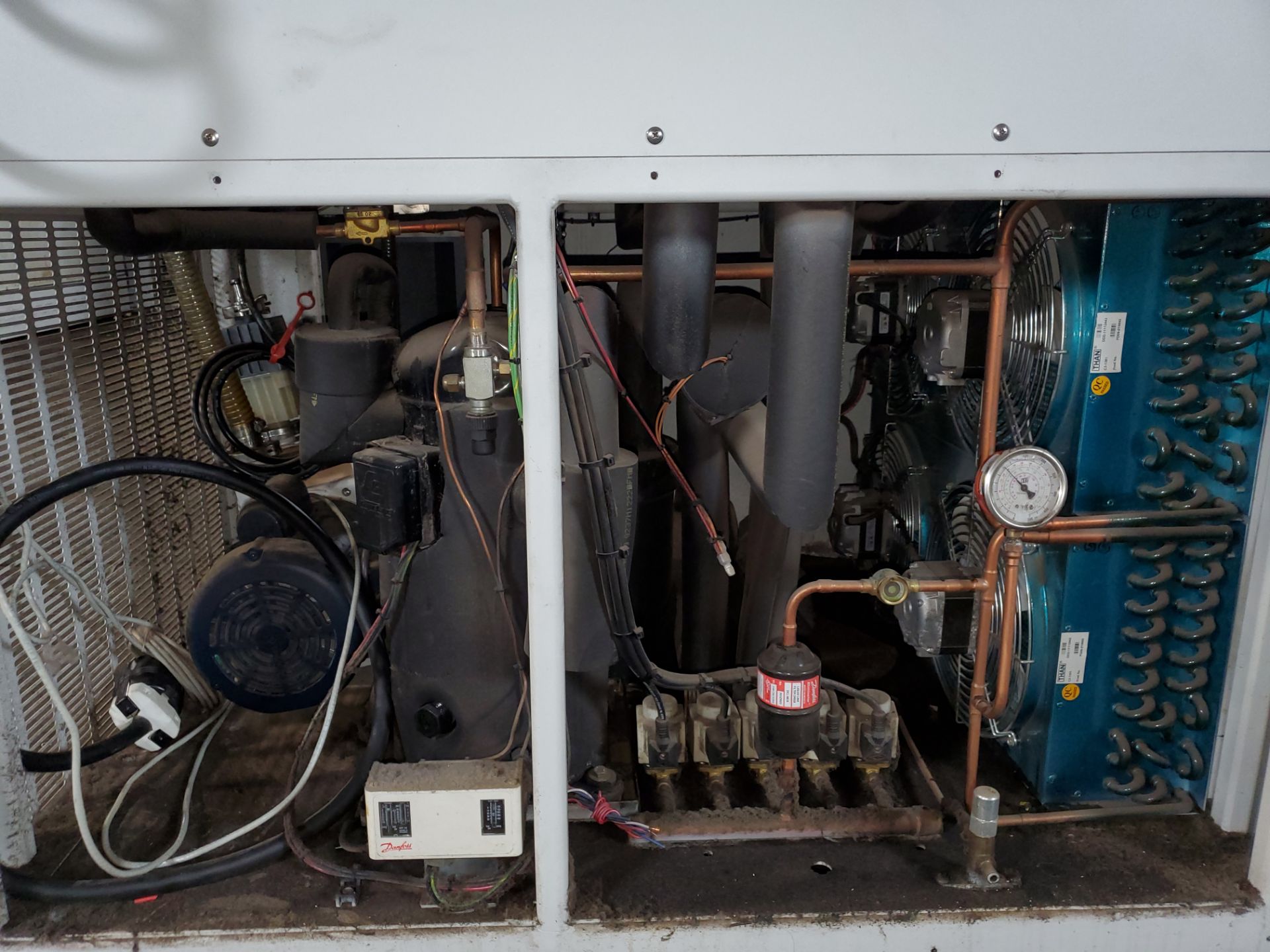 Millrock Technology Freeze Dryer, model Max53, with (5) shelf chamber . - Image 3 of 9