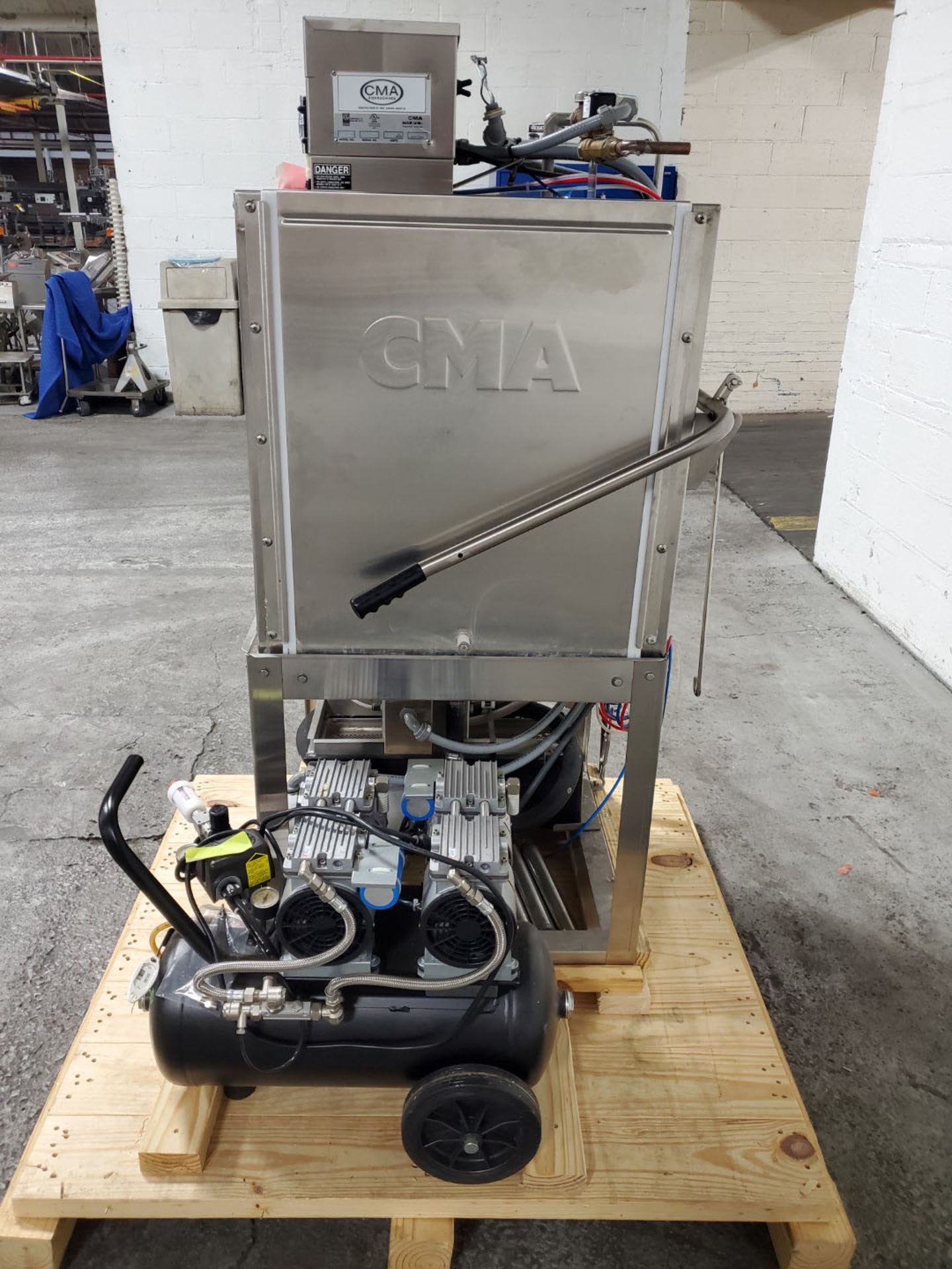 CMA Industrial Washer, model EST-AH2 stainless steel, left/right side door opening. - Image 3 of 9