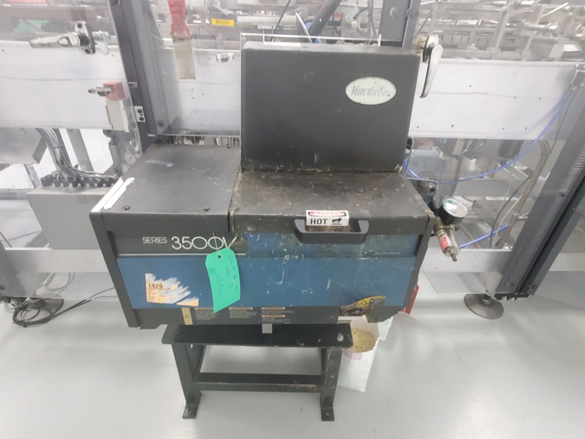 Langen Model MC-IMA Horizontal Cartoner 480V, 3ph, 60Hz sn 11-204/25-103 w/ Nordson Series - Image 4 of 12