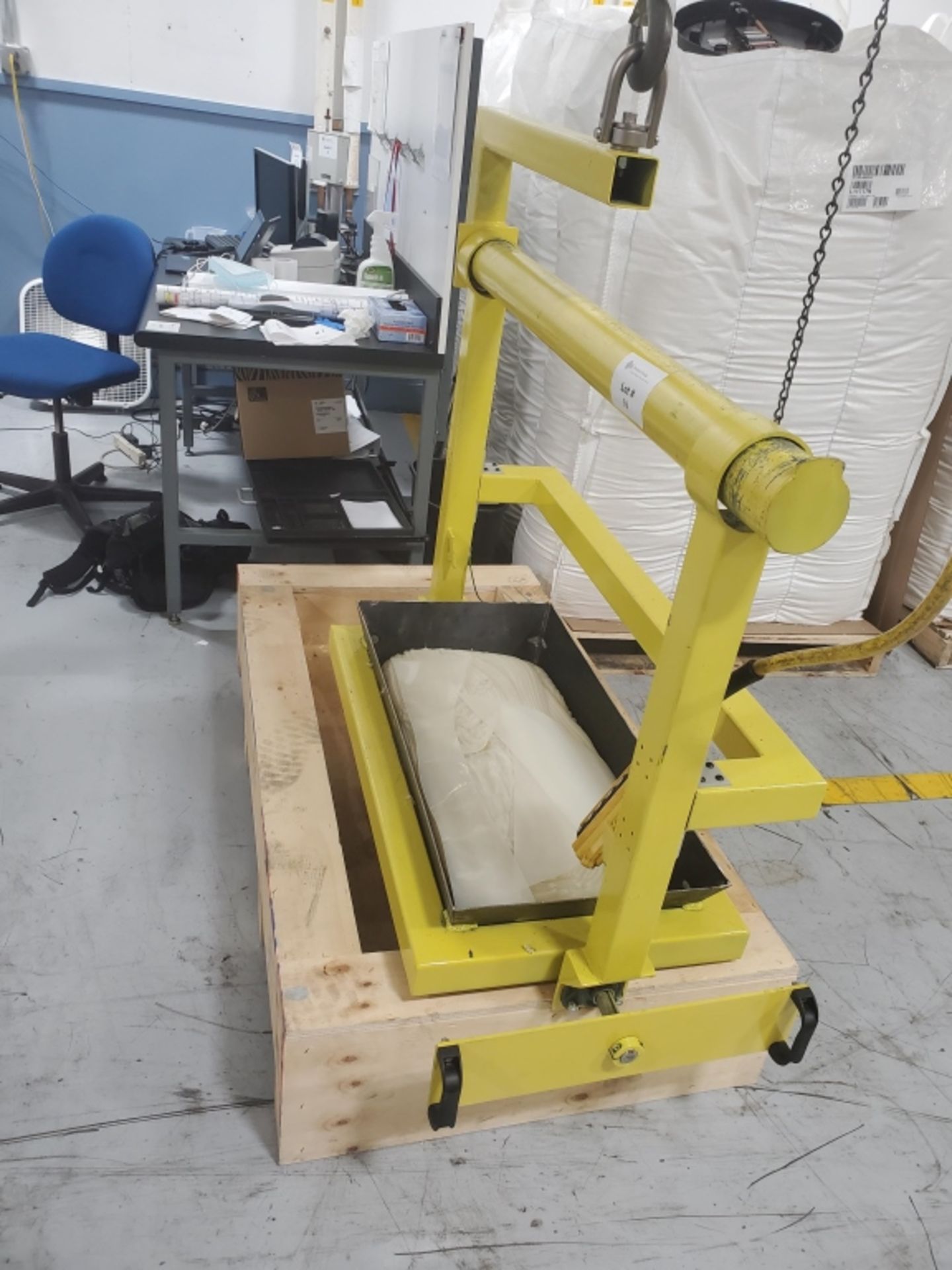 Custom Extruder Cleanout Stand With Lifting Bar and Material Collection / Dumping Station - Image 2 of 2