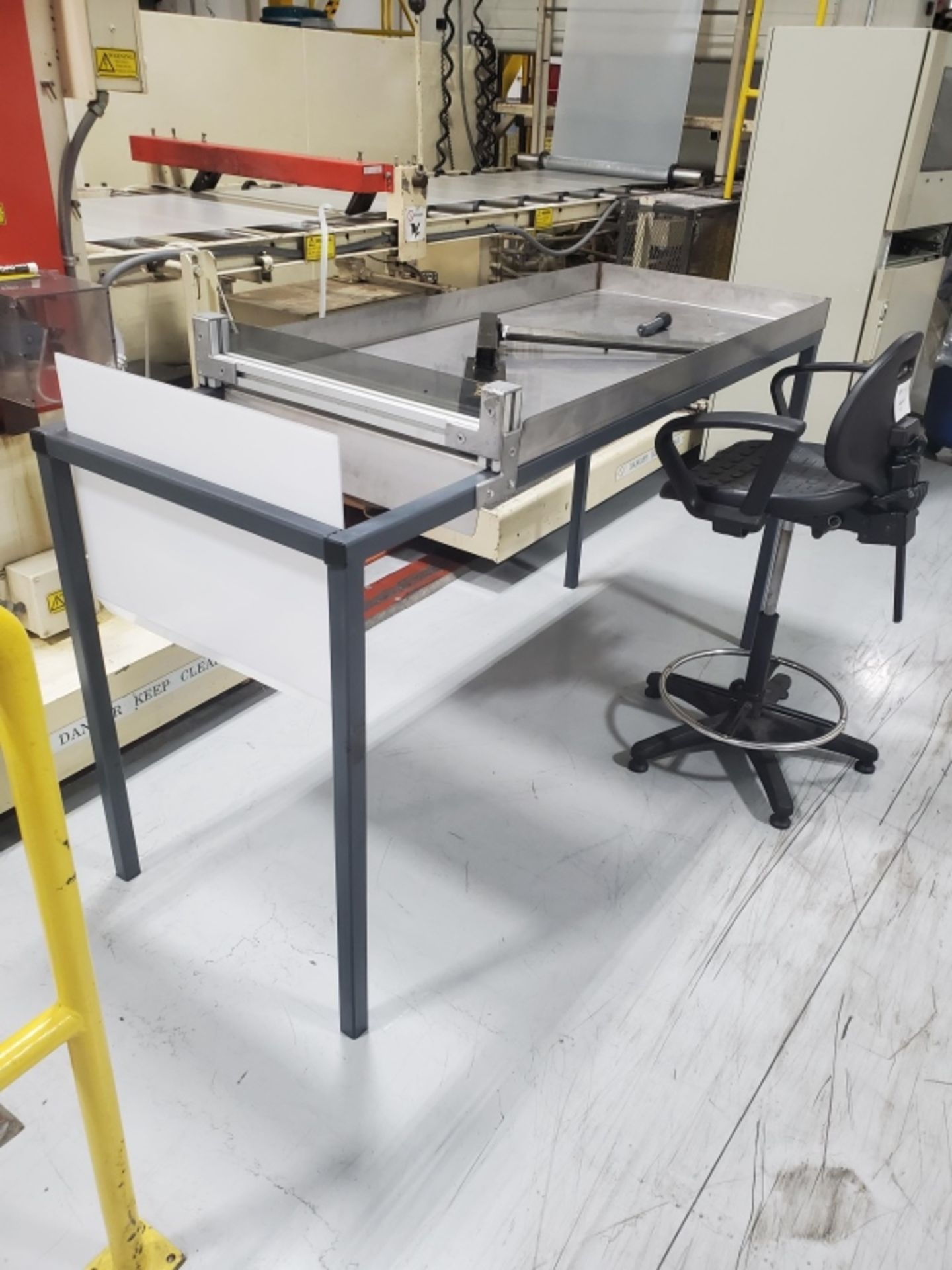 Adjustable Height Lab Chair and Bench - Image 2 of 3